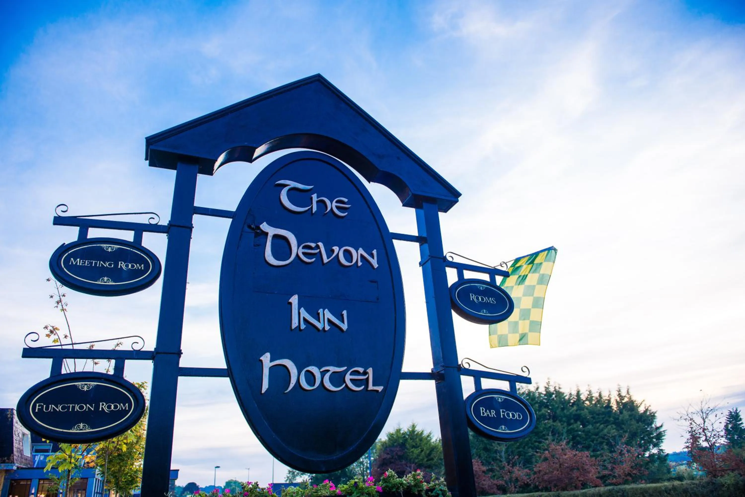 Devon Inn Hotel
