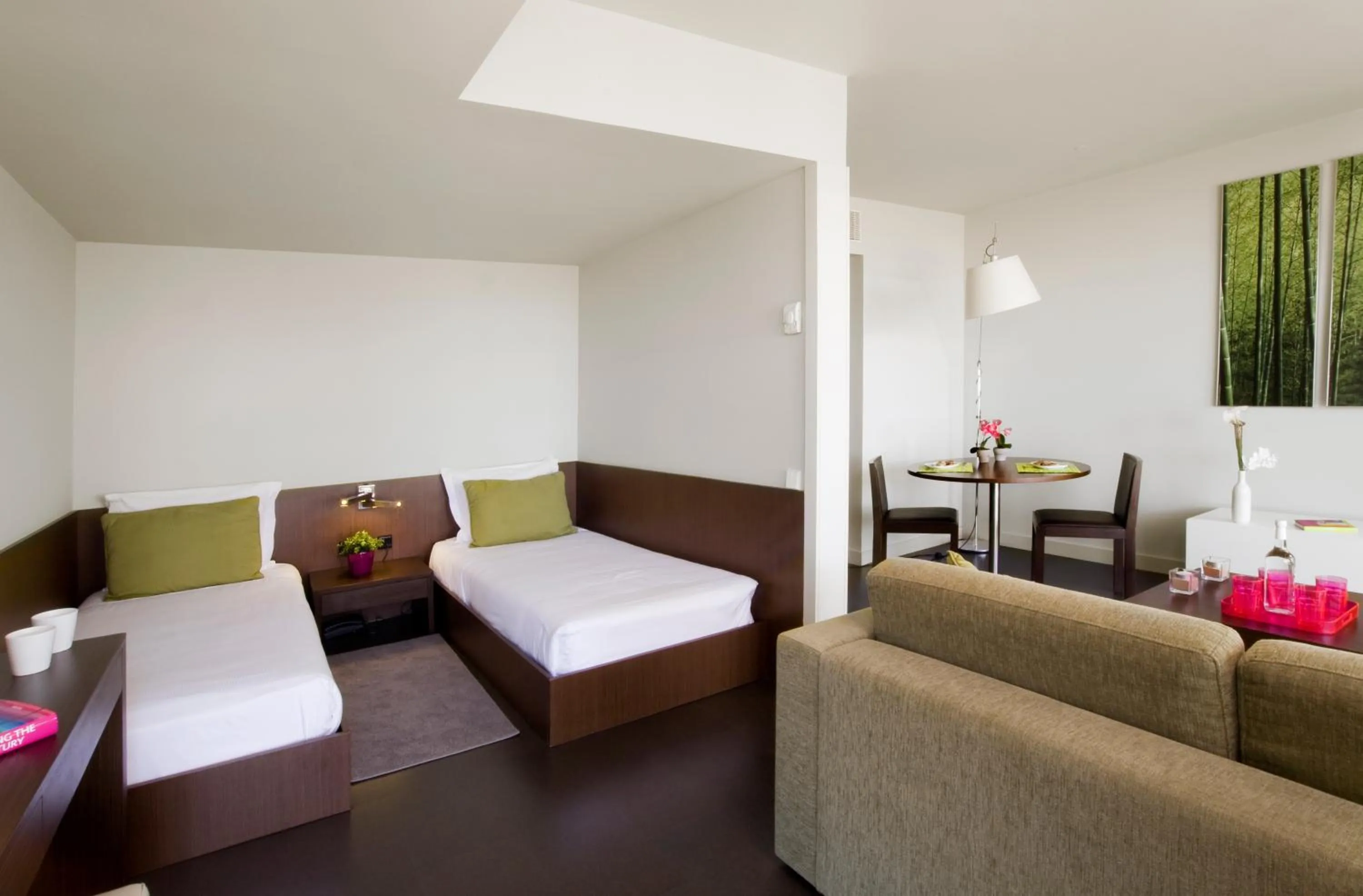 Bed in Aqualuz Troia Rio by The Editory