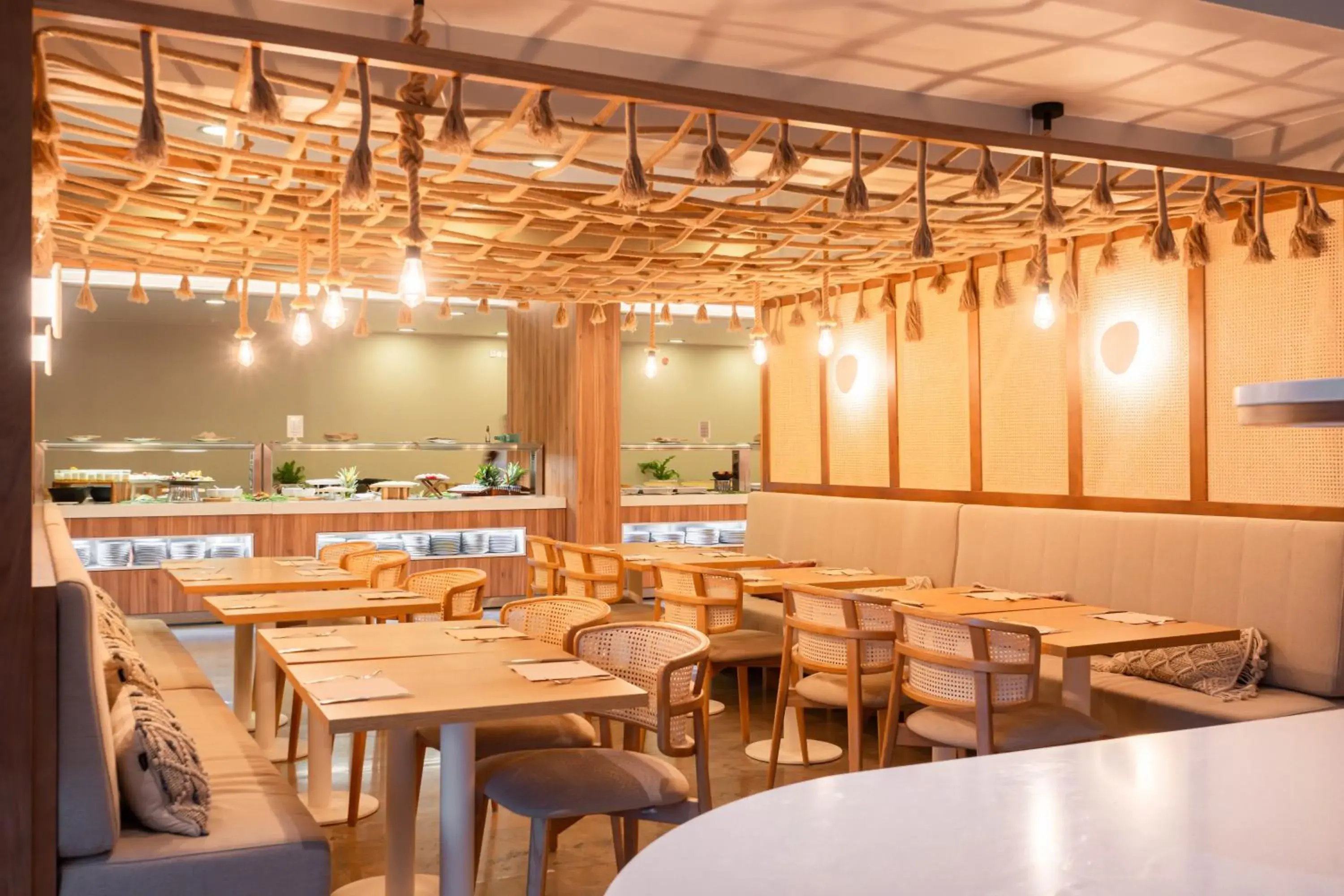 Restaurant/places to eat in Aqualuz Troia Rio by The Editory Restaurant/places to eat in Aqualuz Troia Rio by The Editory