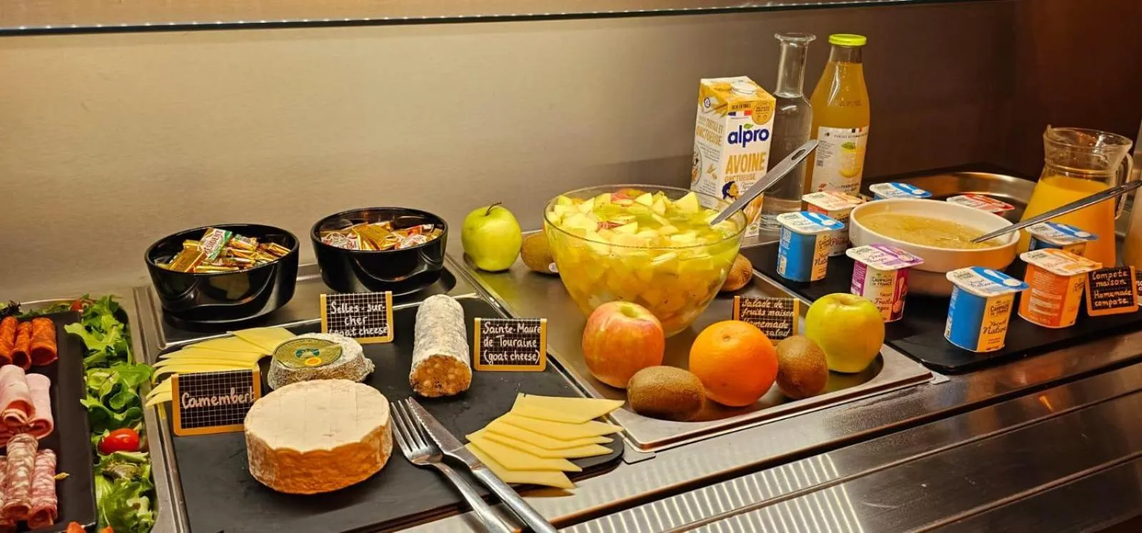 Breakfast in Hotel Bellevue