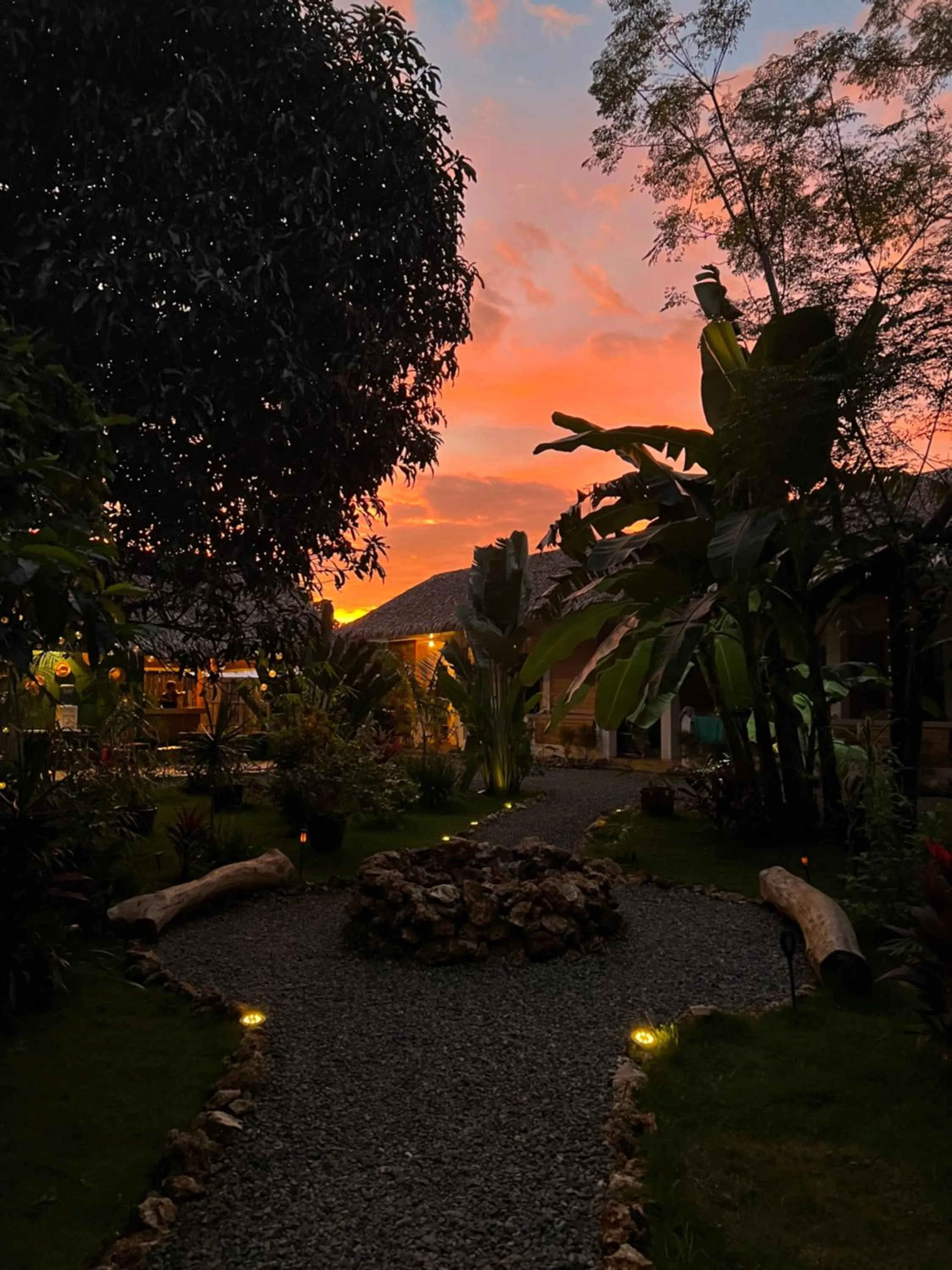 Sunset in Nautilus Hostel & Hammocks