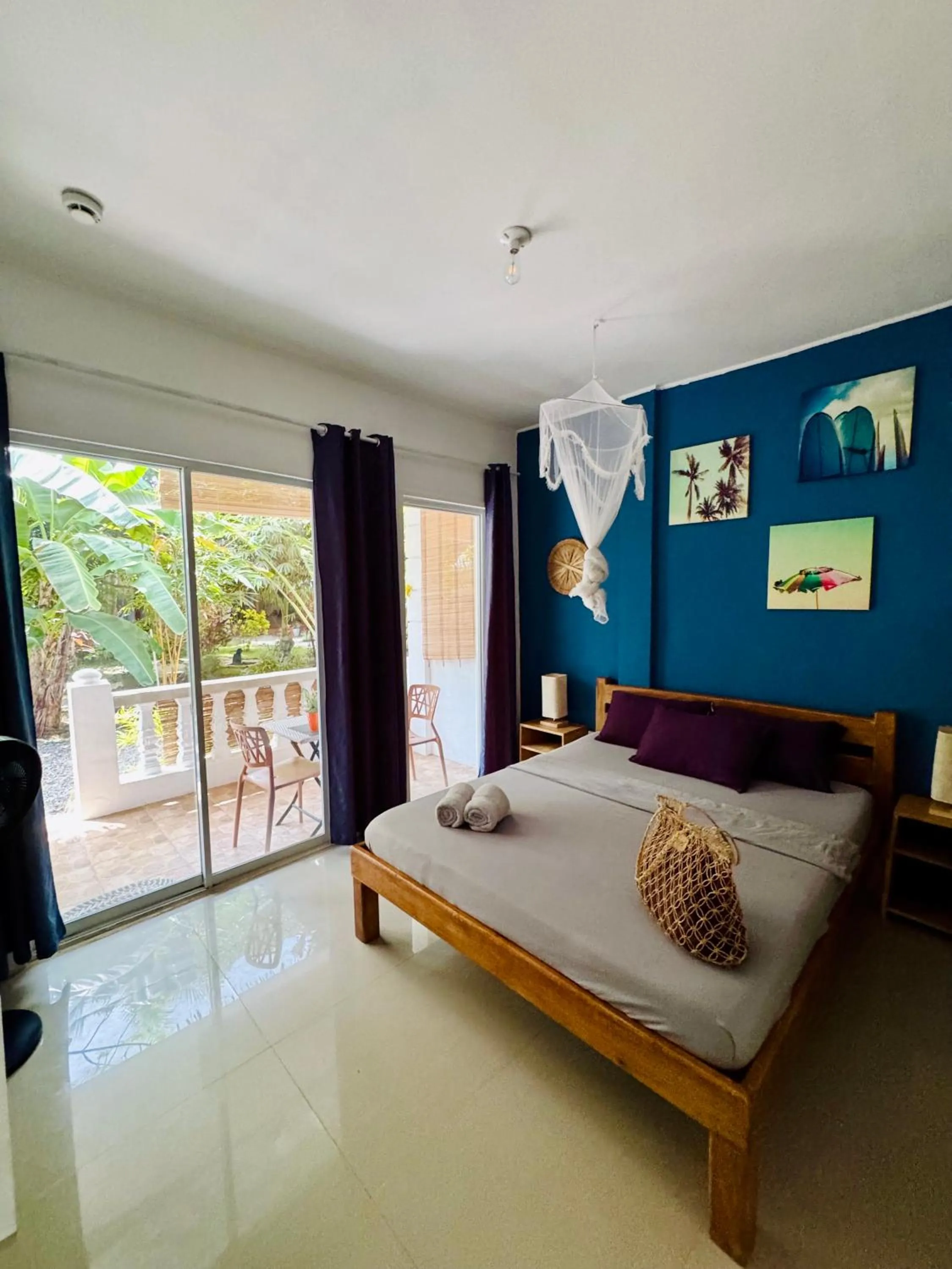 View (from property/room), Bed in Nautilus Hostel & Hammocks