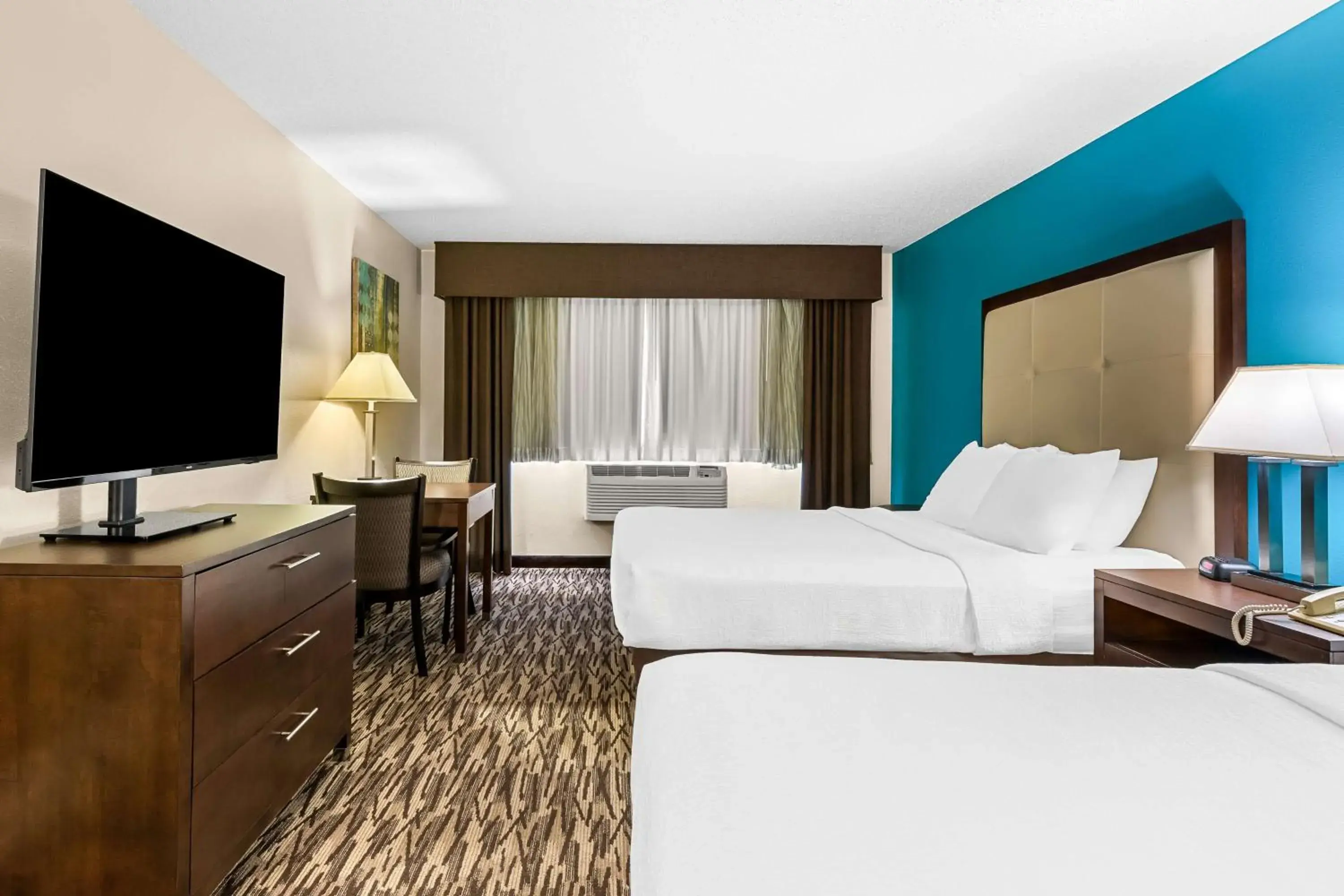 Queen Room with Two Queen Beds - Mobility Access in Best Western Baraboo Inn Queen Room with Two Queen Beds - Mobility Access in Best Western Baraboo Inn