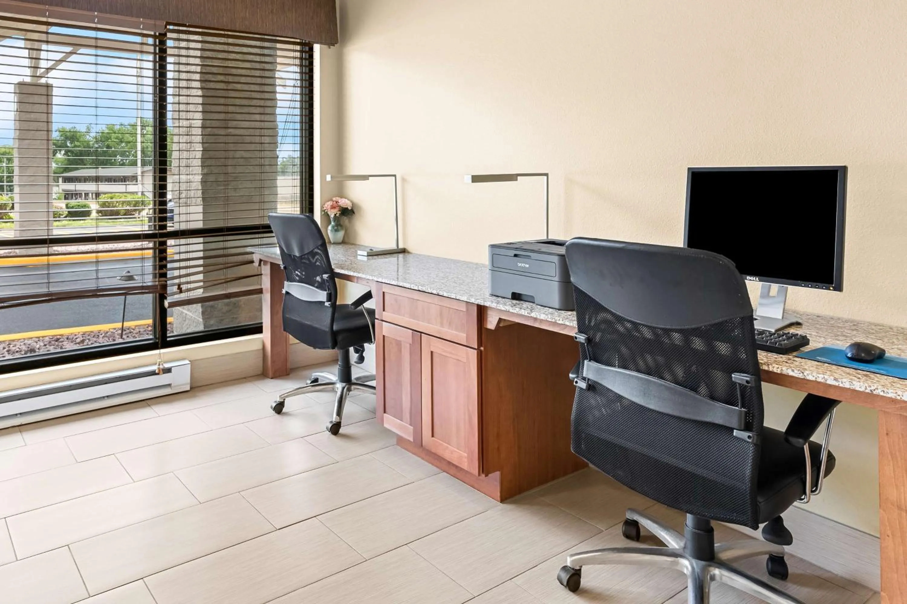 Business facilities in Best Western Baraboo Inn