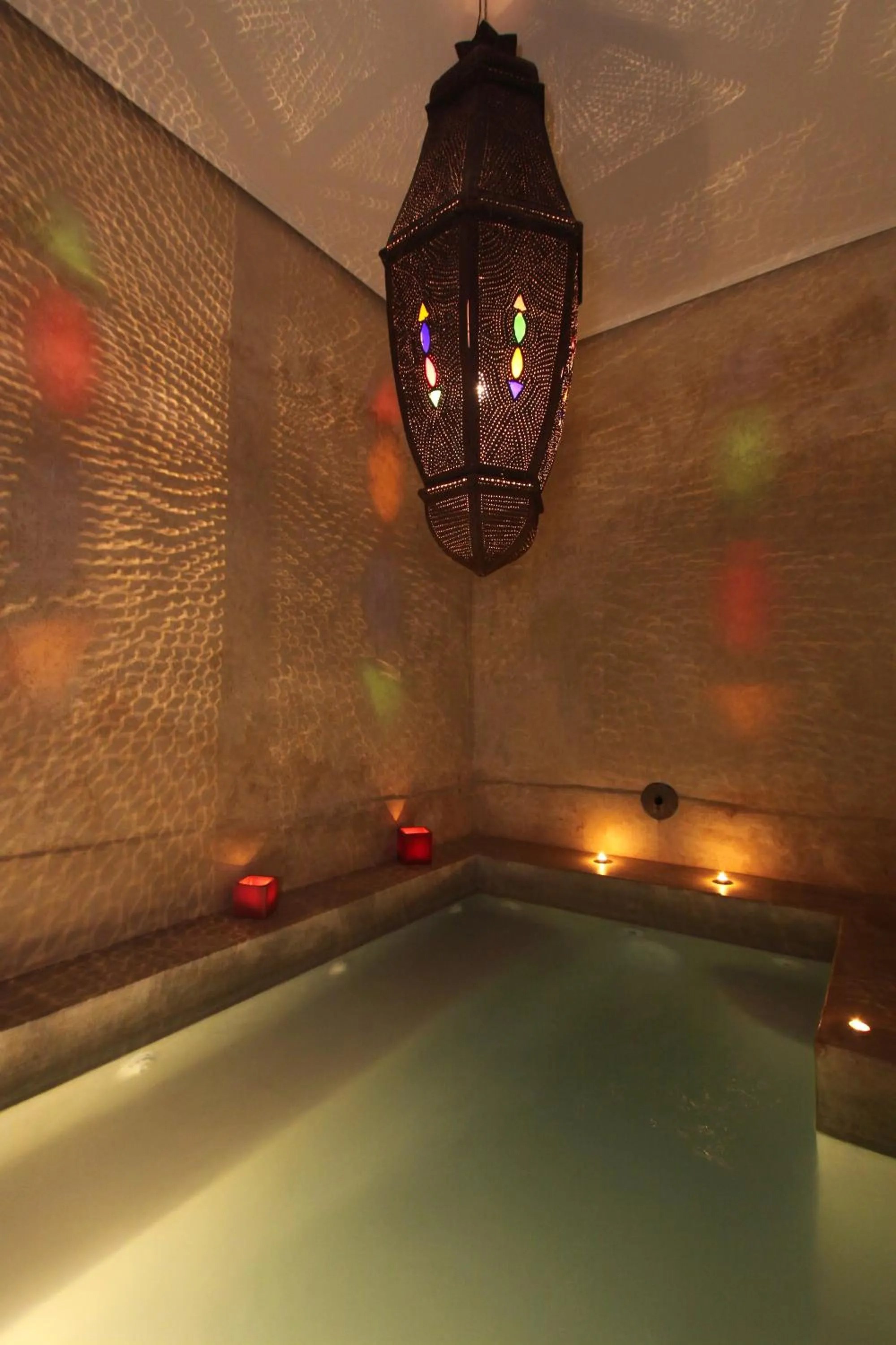 Hot Tub in Riad O2