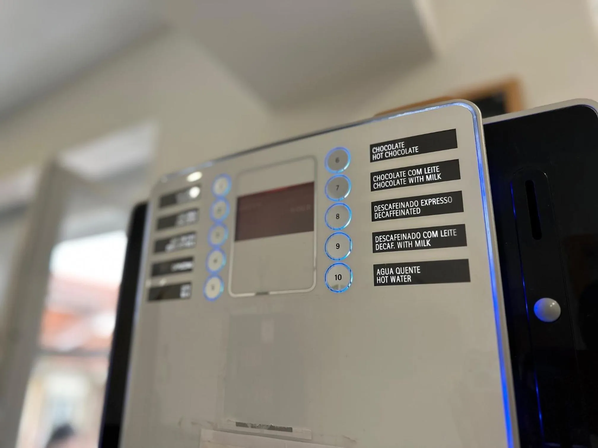 Coffee/tea facilities in Vistas de Lisboa Hostel