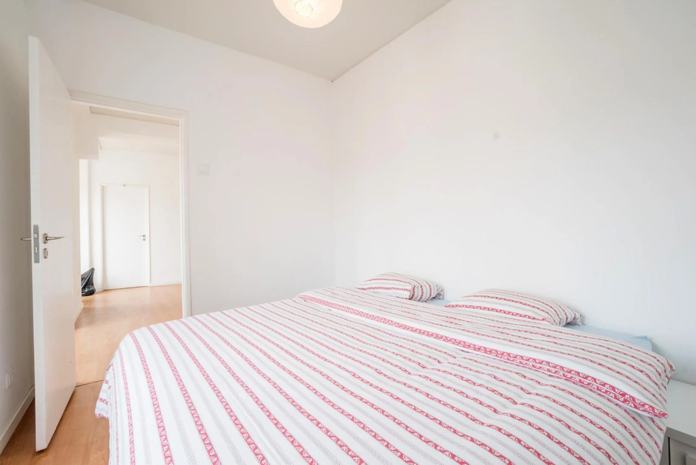 Photo of the whole room, Bed in Vistas de Lisboa Hostel