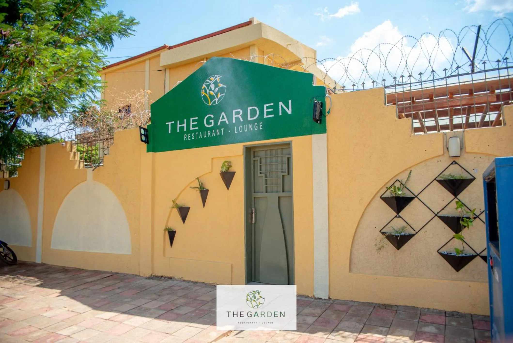 Property building in VILLA DE L'INTEGRATION