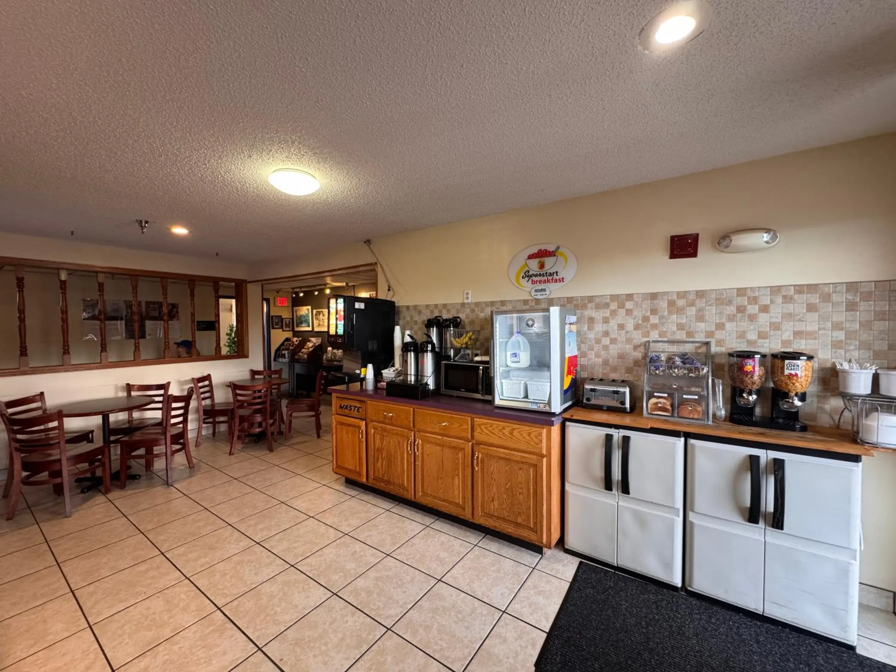 Breakfast in Super 8 by Wyndham Appomattox VA Breakfast in Super 8 by Wyndham Appomattox VA