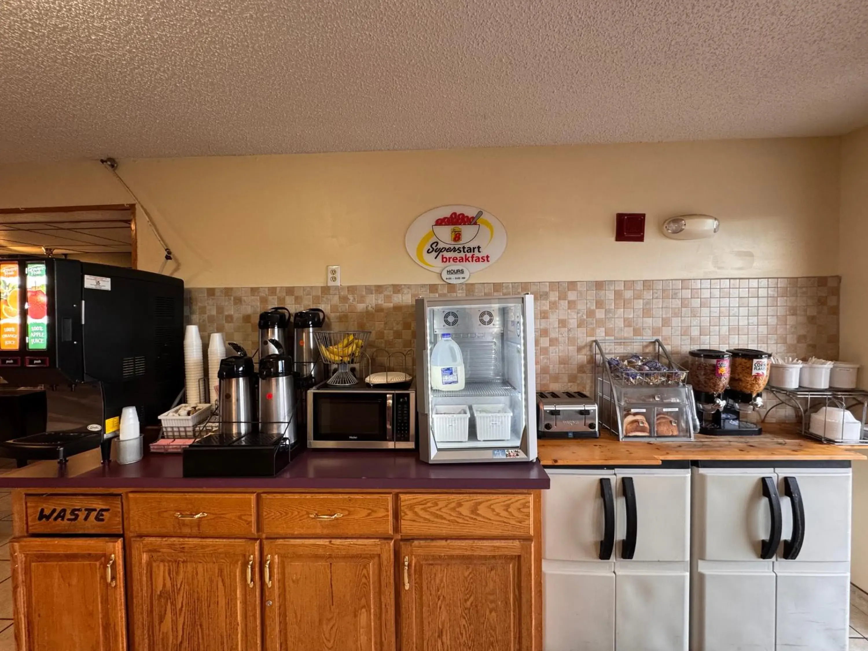 Breakfast in Super 8 by Wyndham Appomattox VA Breakfast in Super 8 by Wyndham Appomattox VA