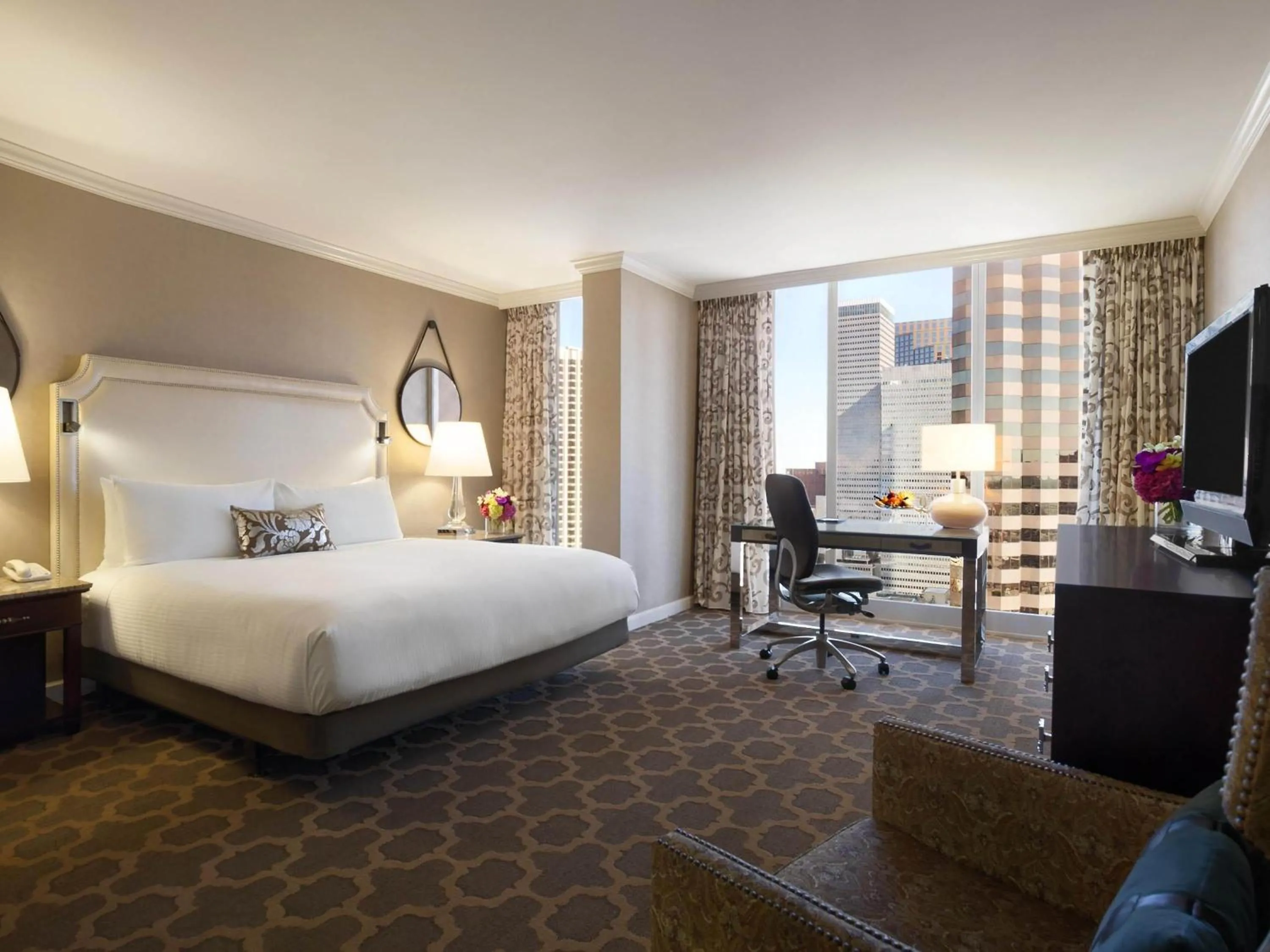 Bedroom, Bed in Fairmont Dallas
