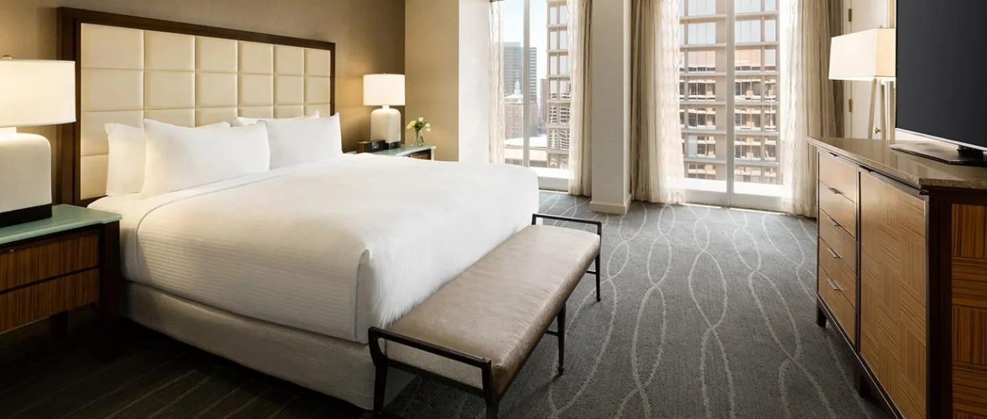 Bed in Fairmont Dallas