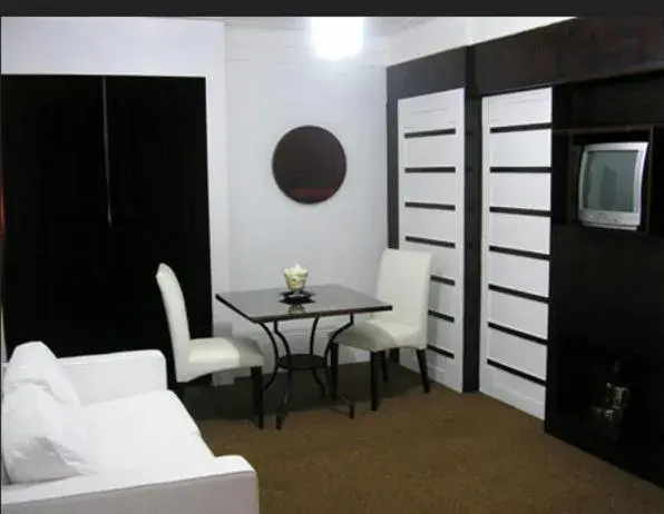 Dining area, Bed in Pekin Palace Hotel Dining area, Bed in Pekin Palace Hotel