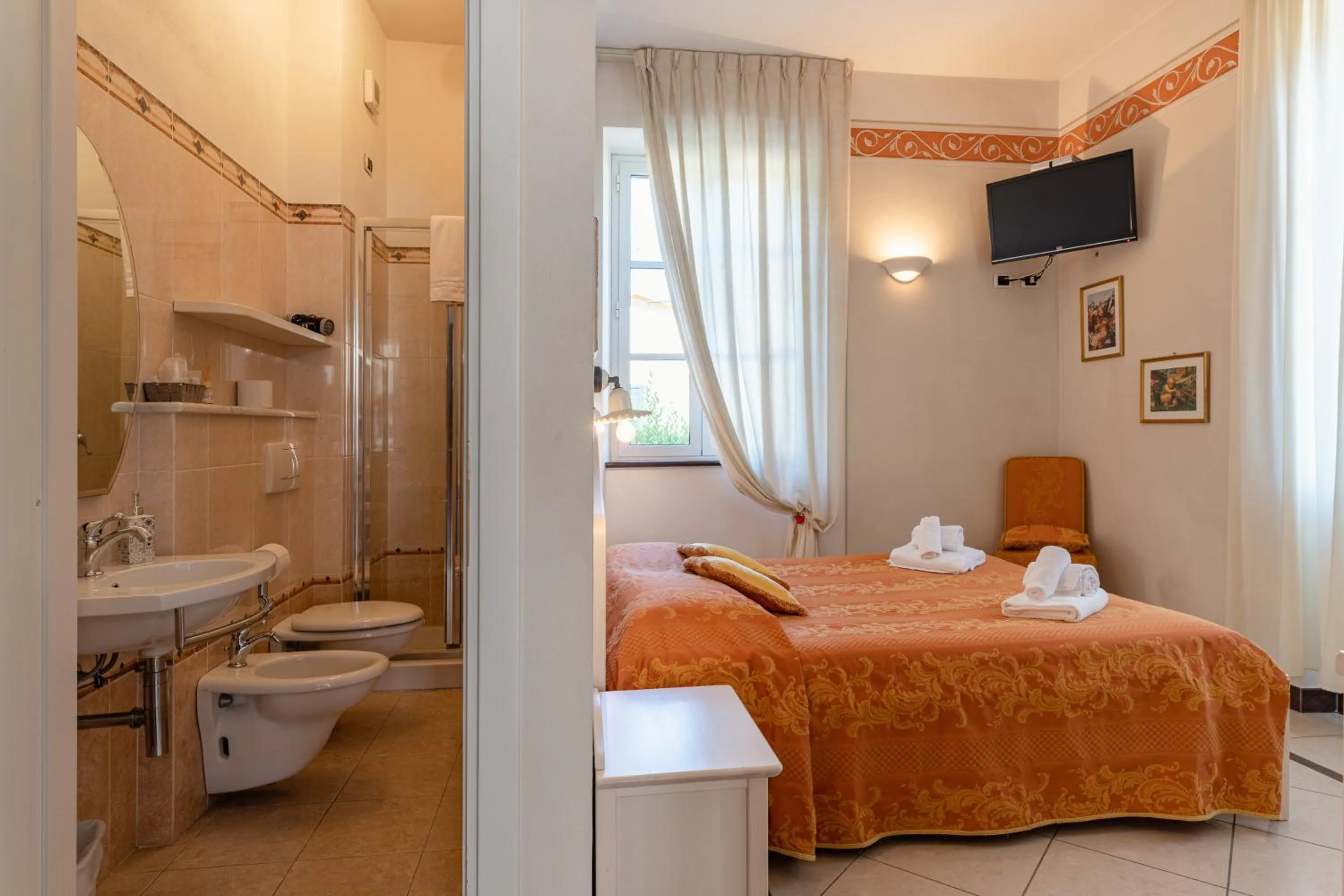 Bed in Lucca Franco's Villa