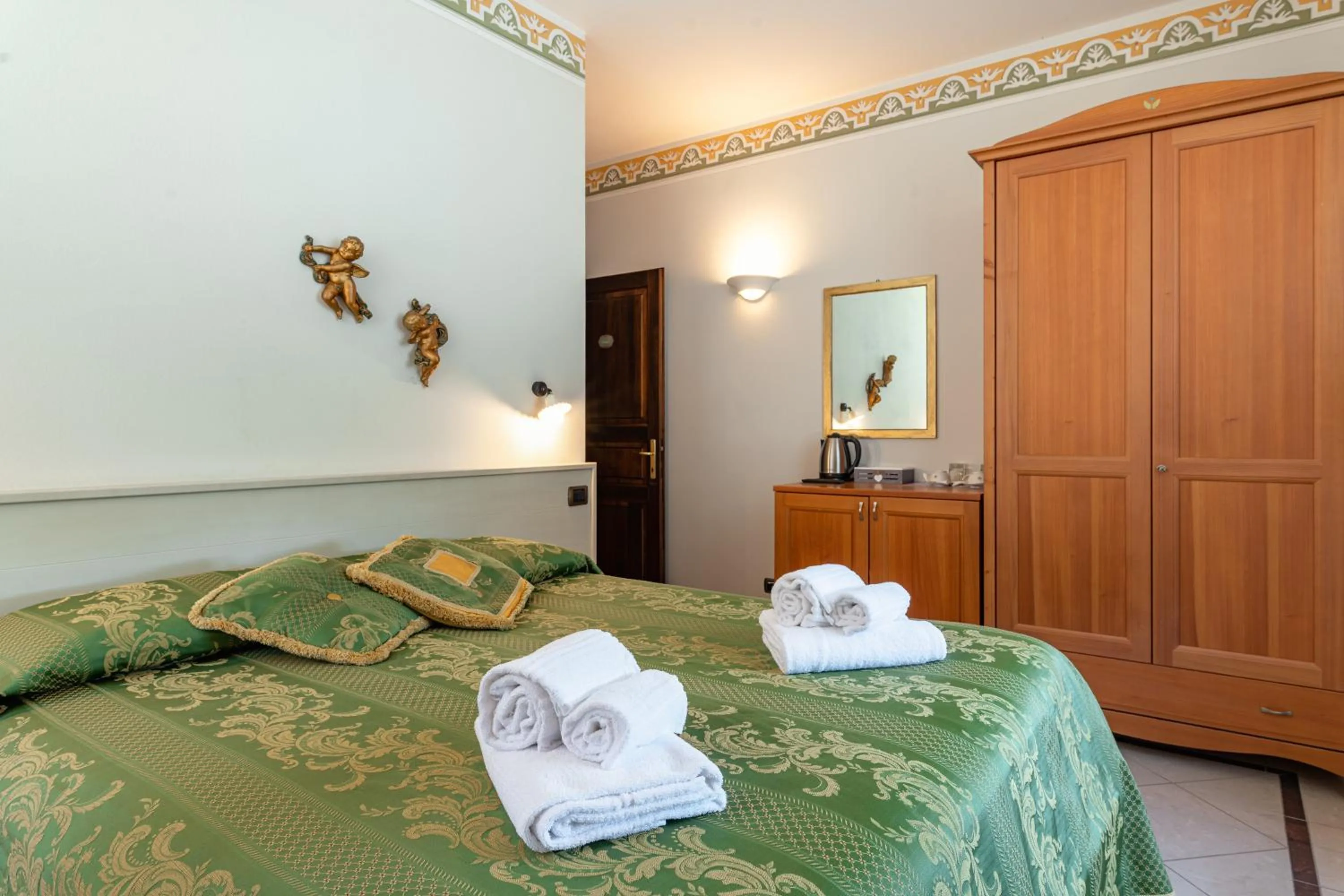 Bed in Lucca Franco's Villa