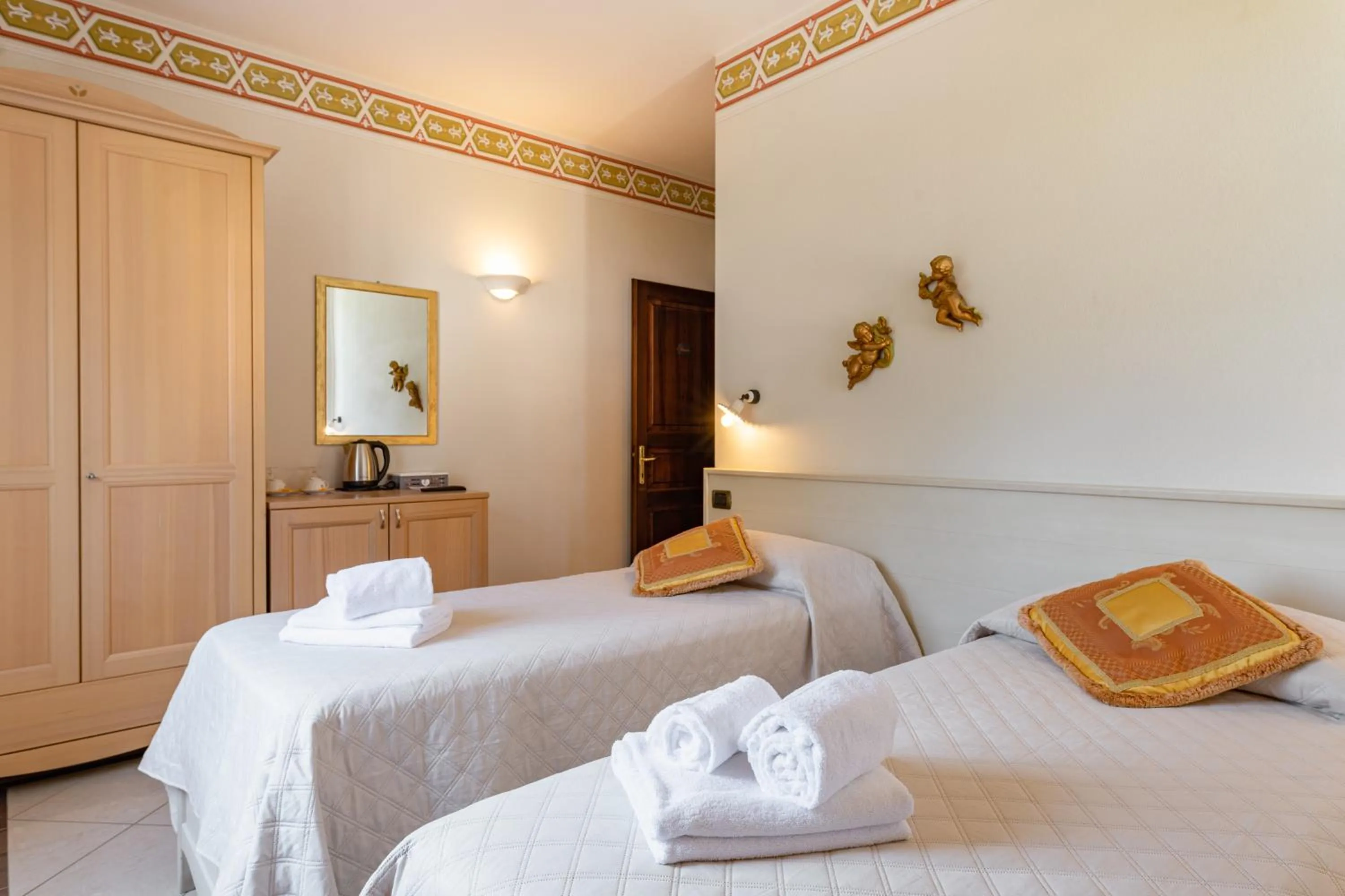 Bed in Lucca Franco's Villa