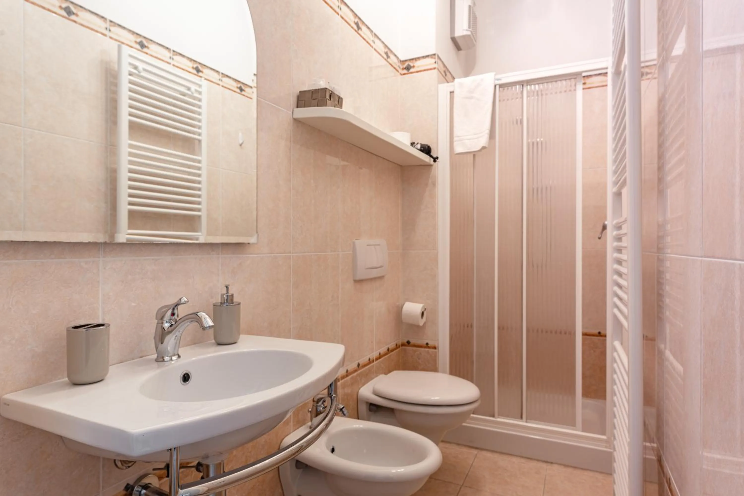 Bathroom in Lucca Franco's Villa