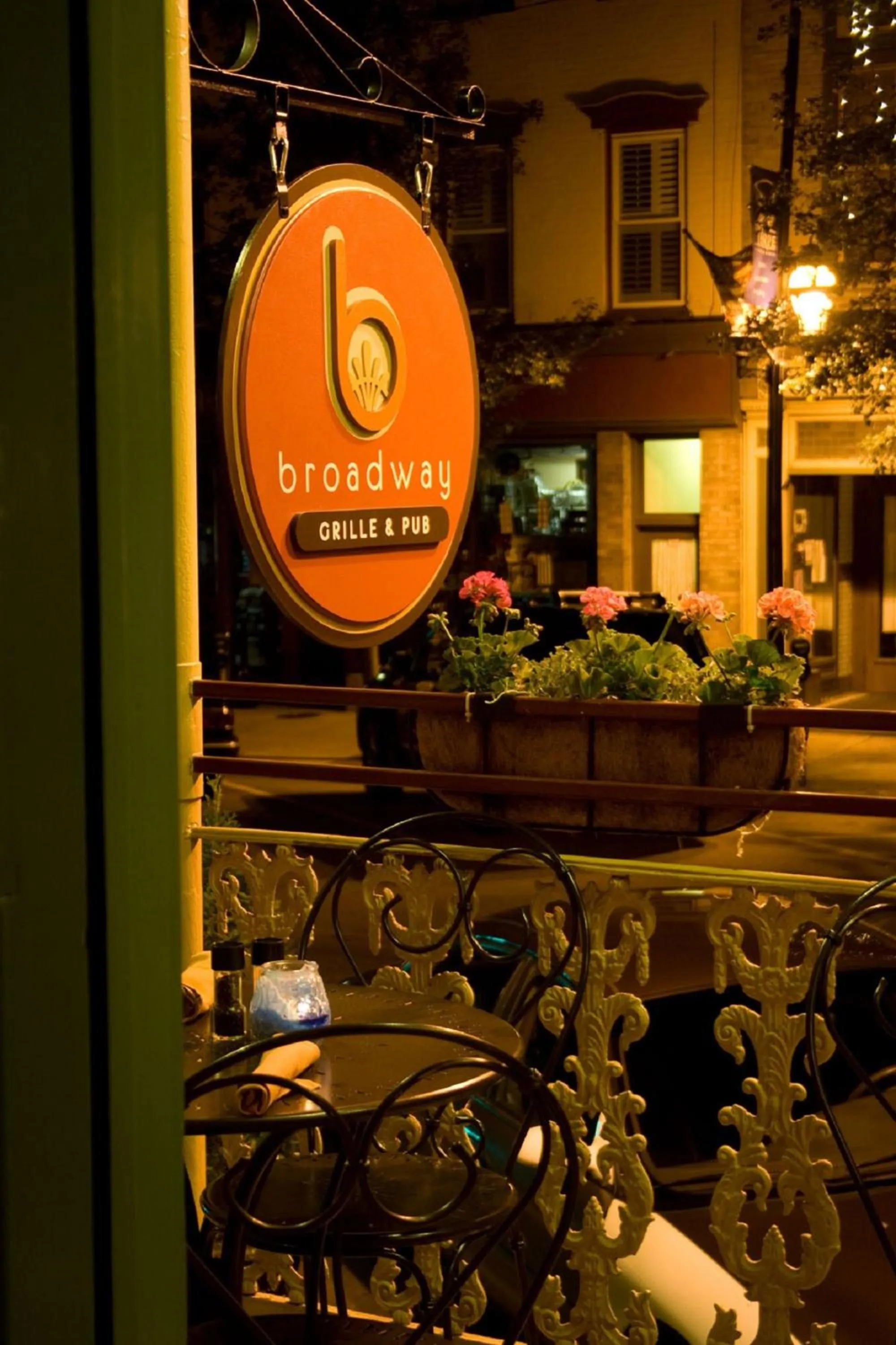 Restaurant/places to eat in The Inn at Jim Thorpe