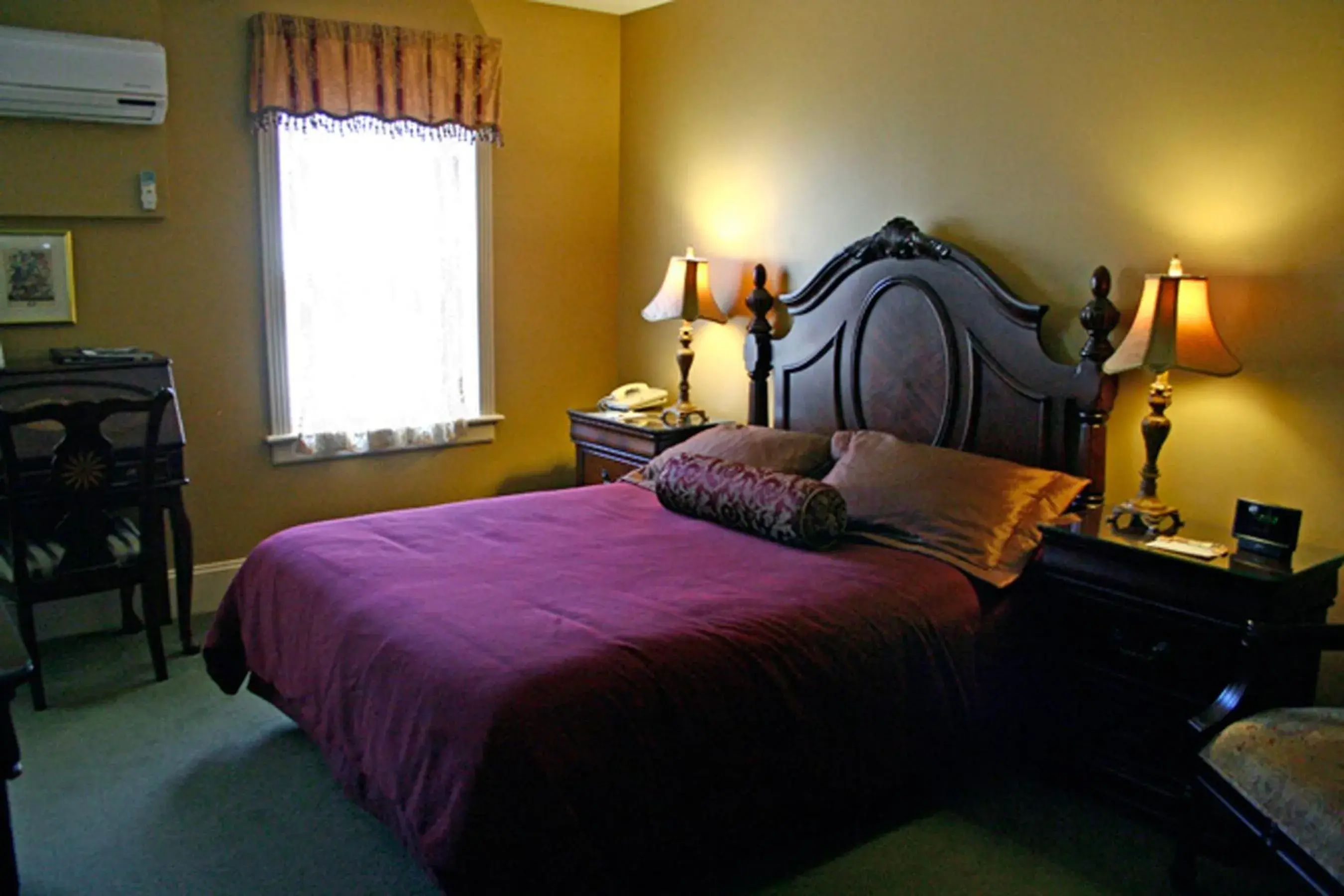 Bedroom, Bed in The Inn at Jim Thorpe