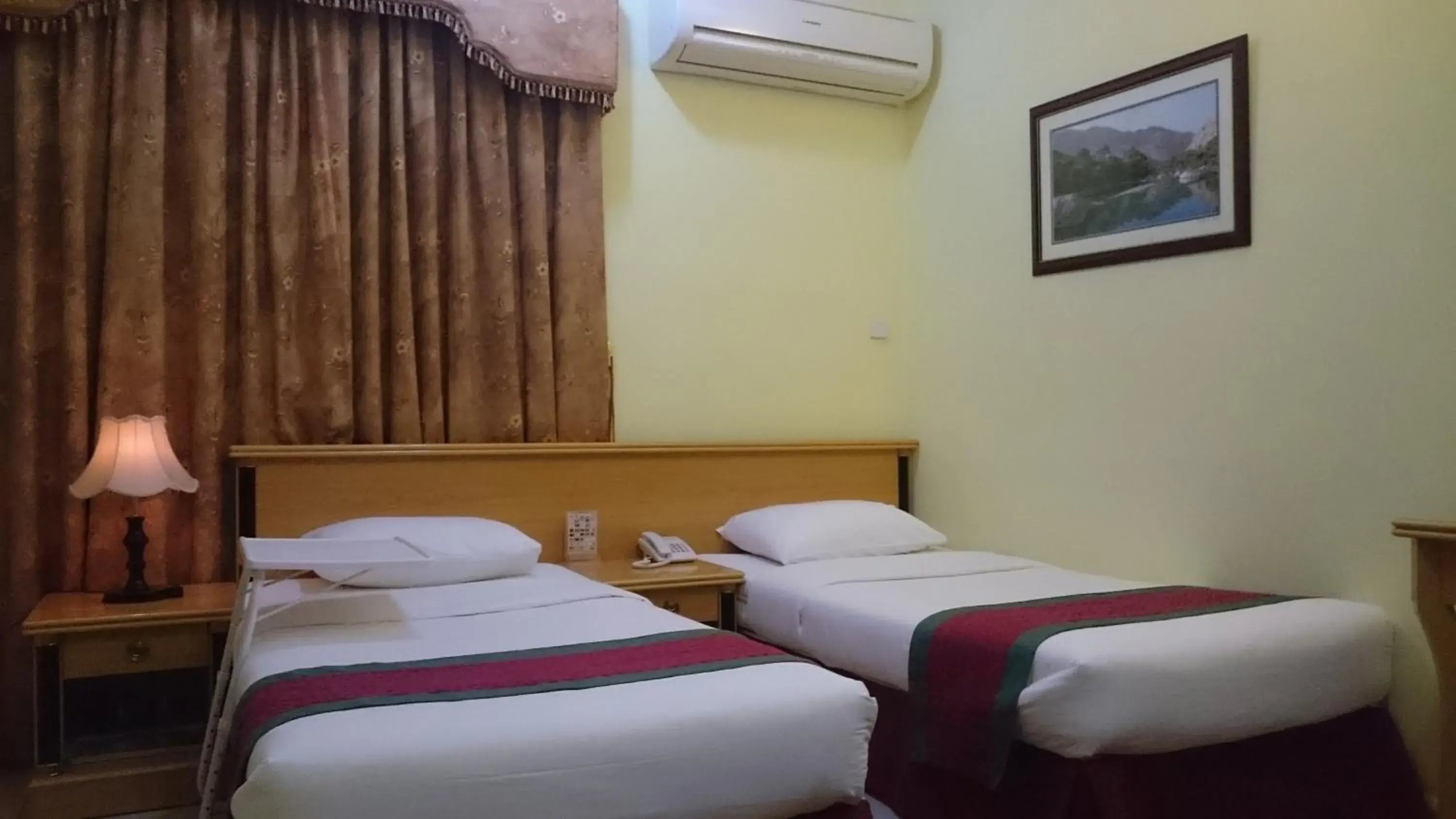 Twin Room in Muscat International Hotel Twin Room in Muscat International Hotel