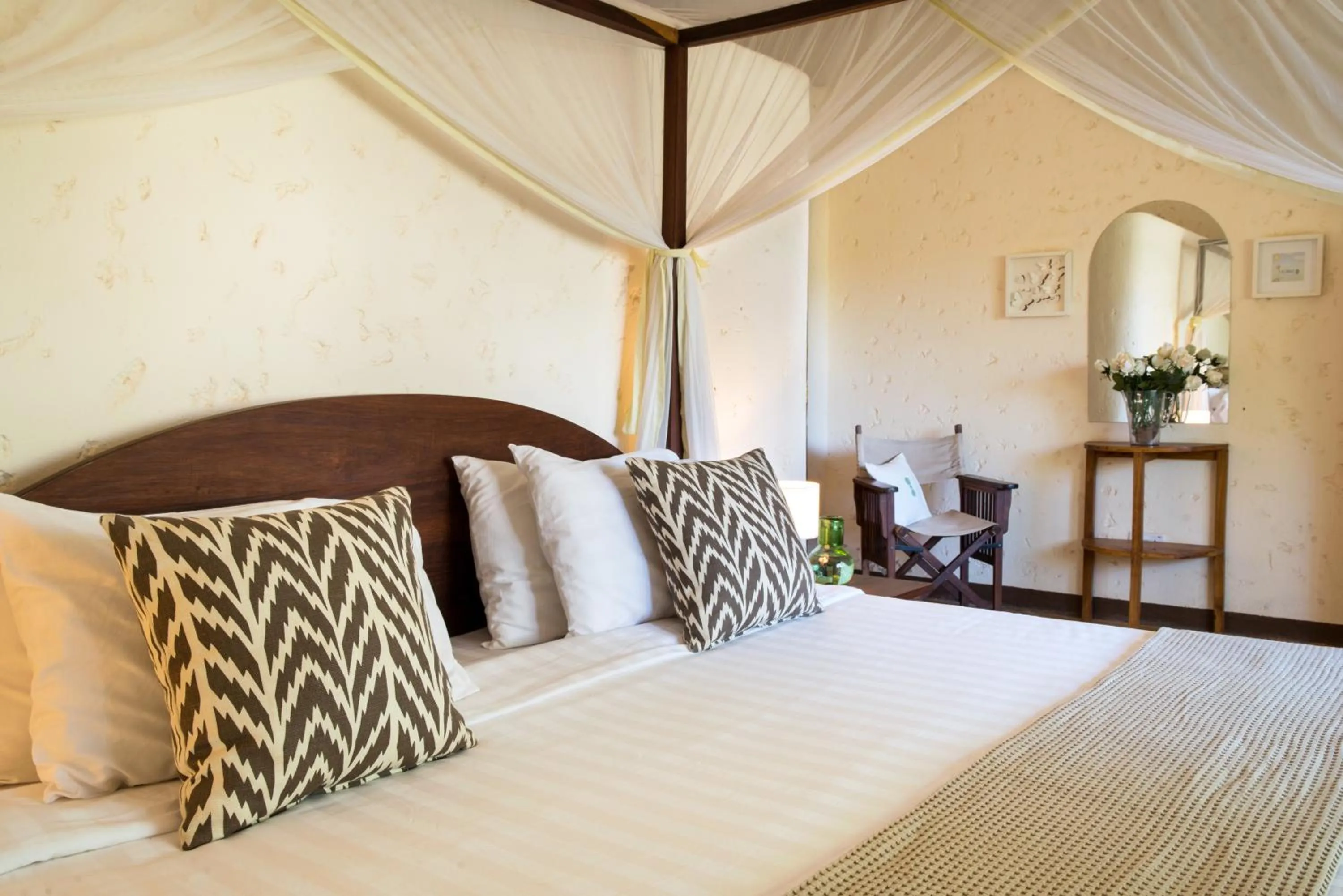 Bedroom, Bed in Kili Villa Kilimanjaro Luxury Retreat