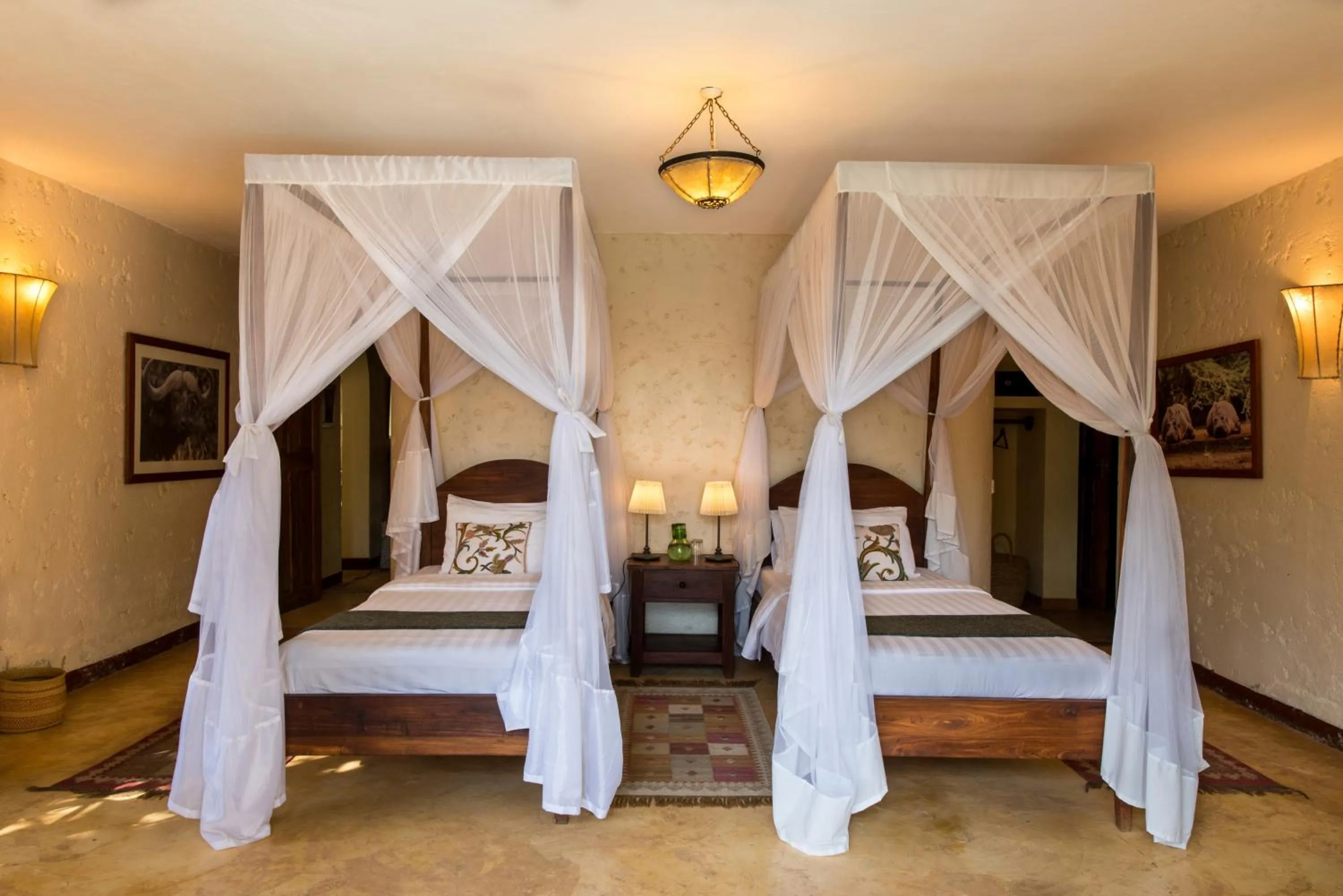 Photo of the whole room, Bed in Kili Villa Kilimanjaro Luxury Retreat