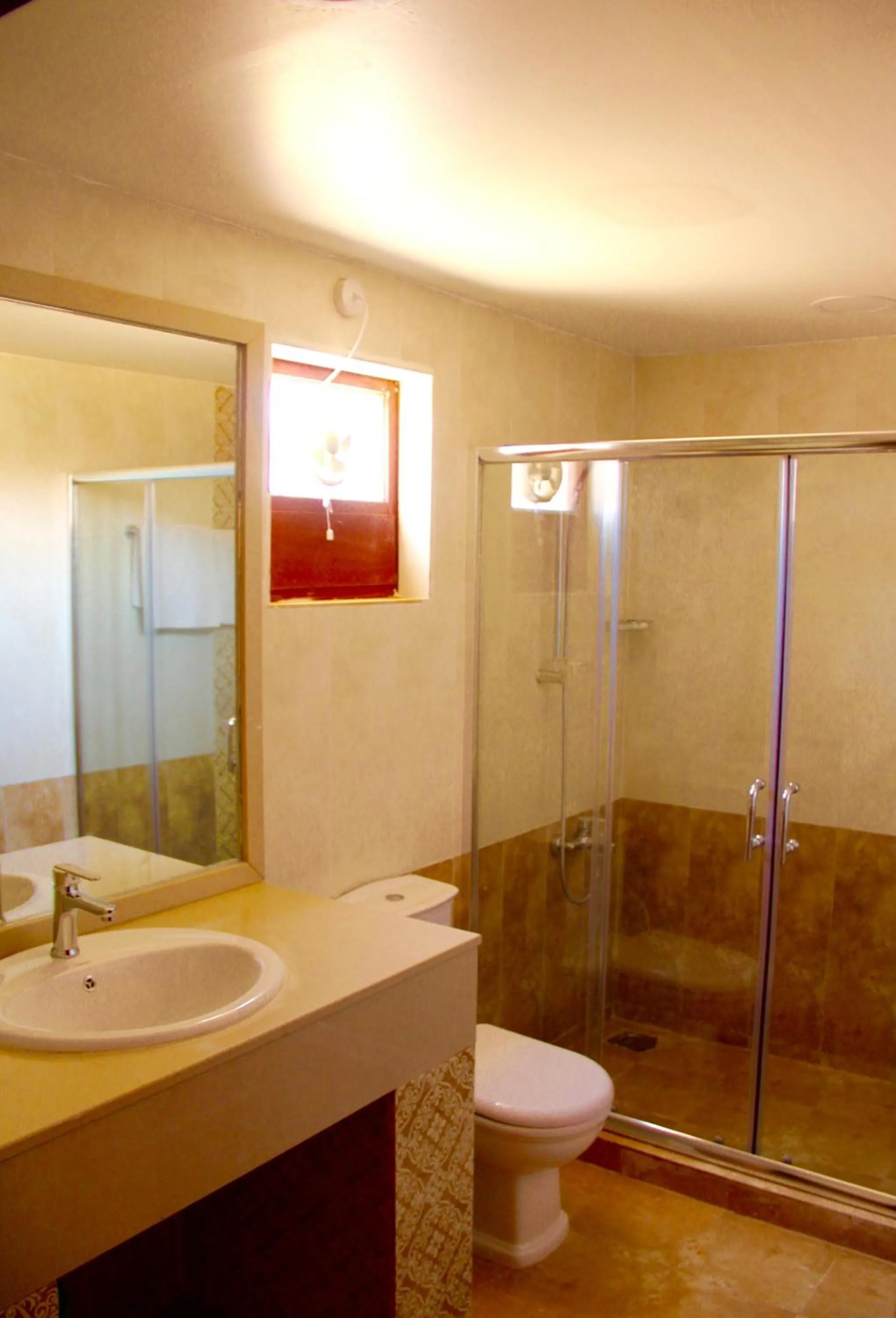 Bathroom in Arabian Oryx Camp