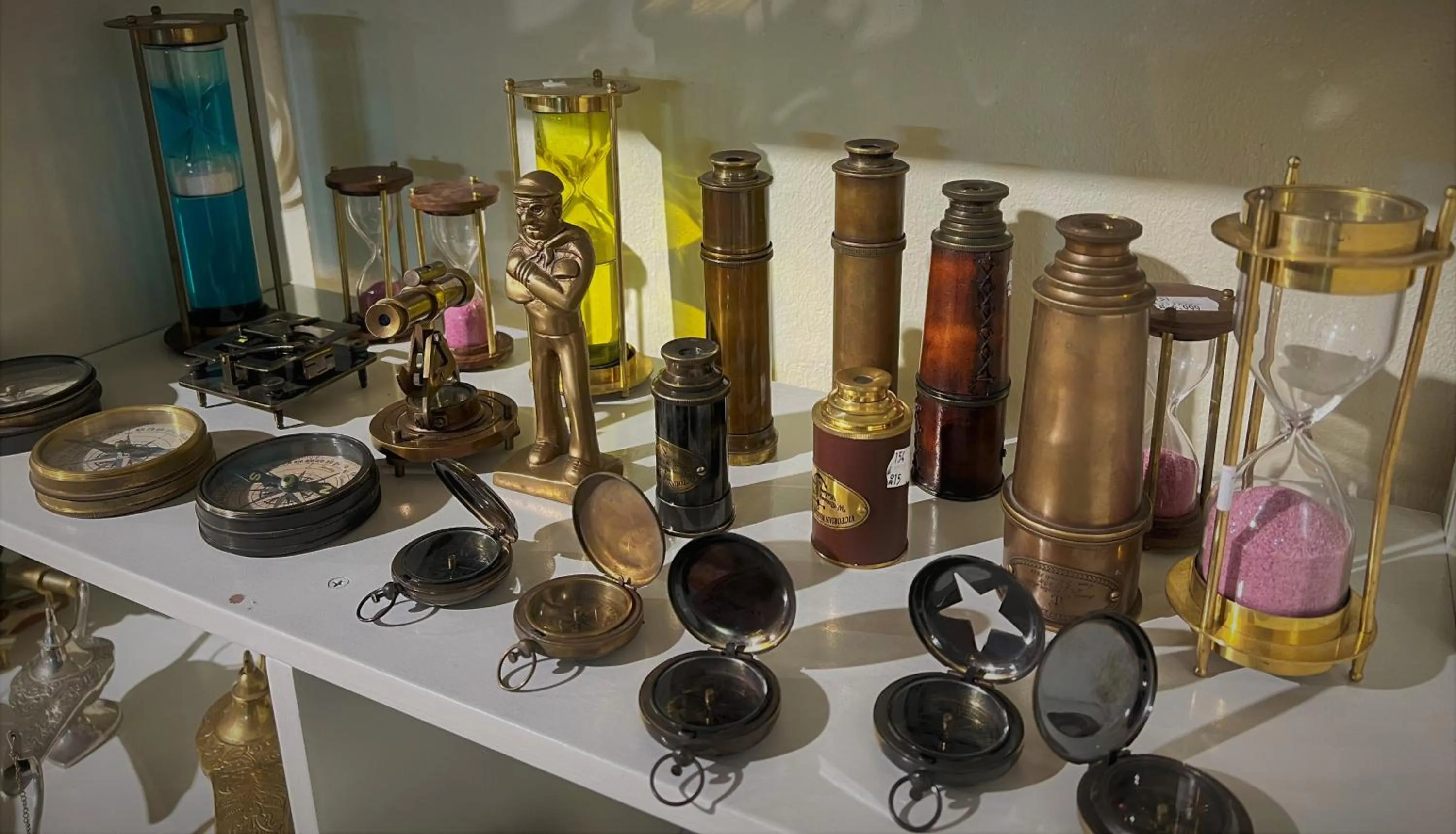 On-site shops in Arabian Oryx Camp