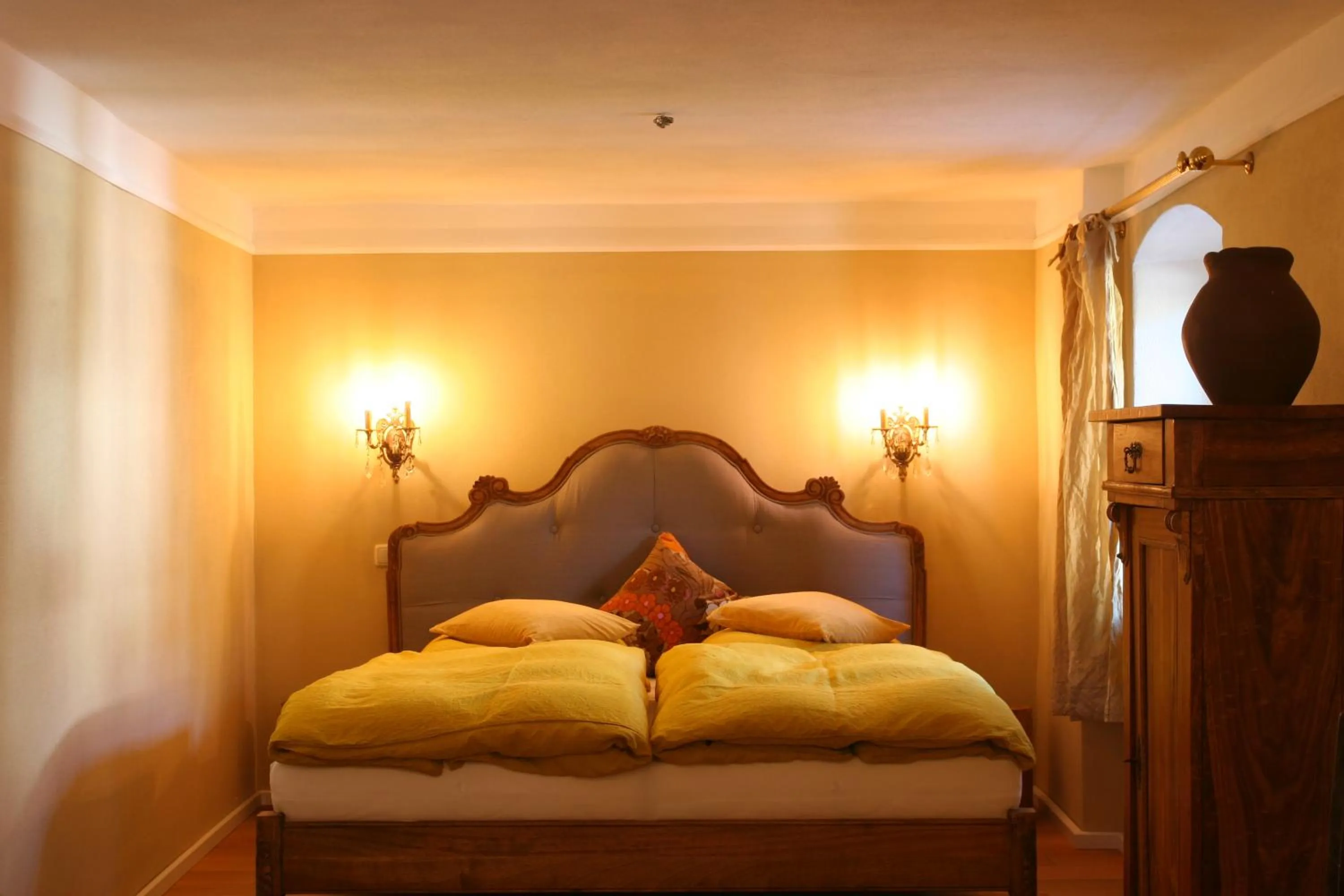 Bed in Bräustüberl Schönbrunn - Hotel & Restaurant