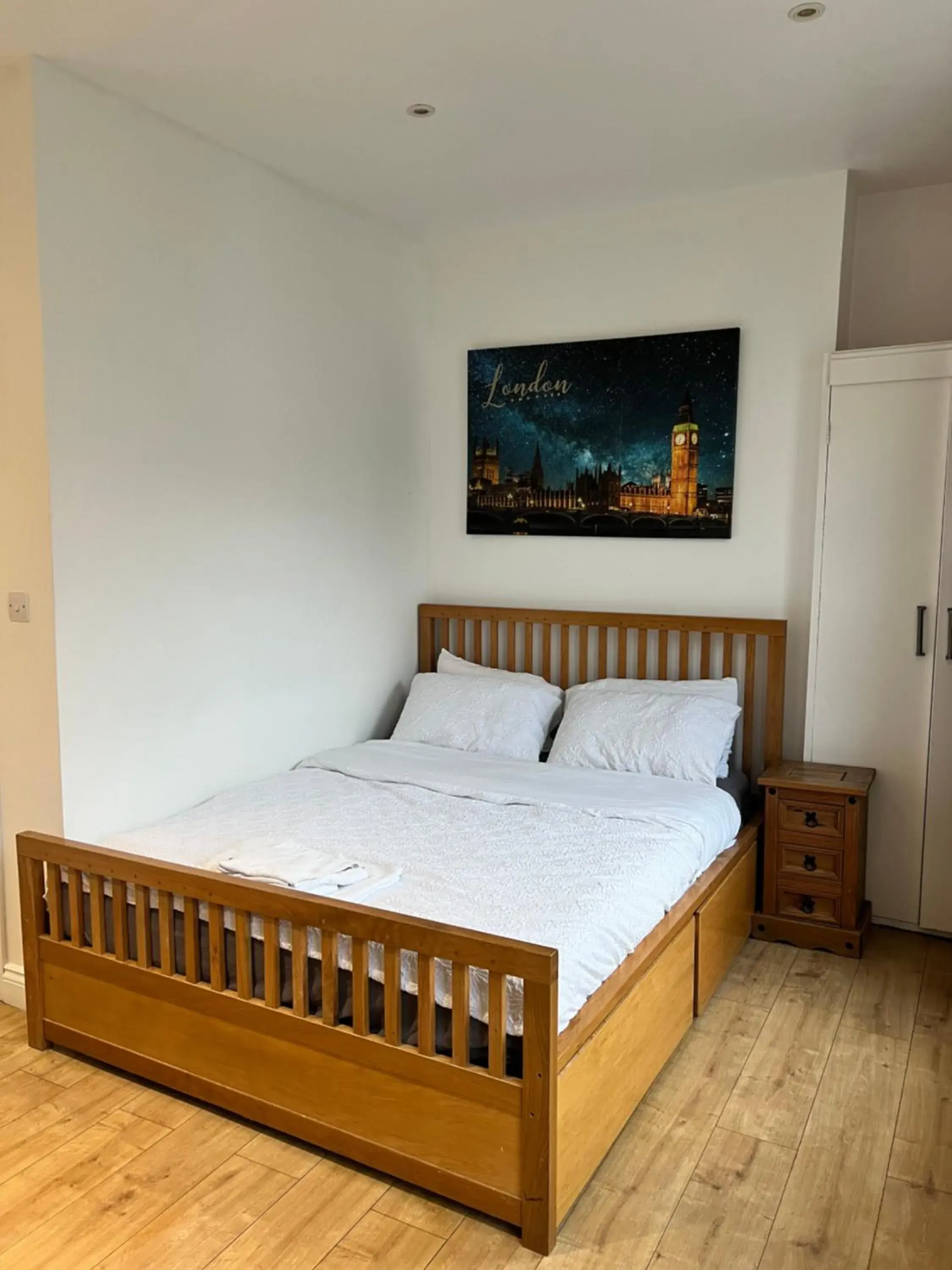 Double Room - single occupancy in Cambridge City Mill Double Room - single occupancy in Cambridge City Mill