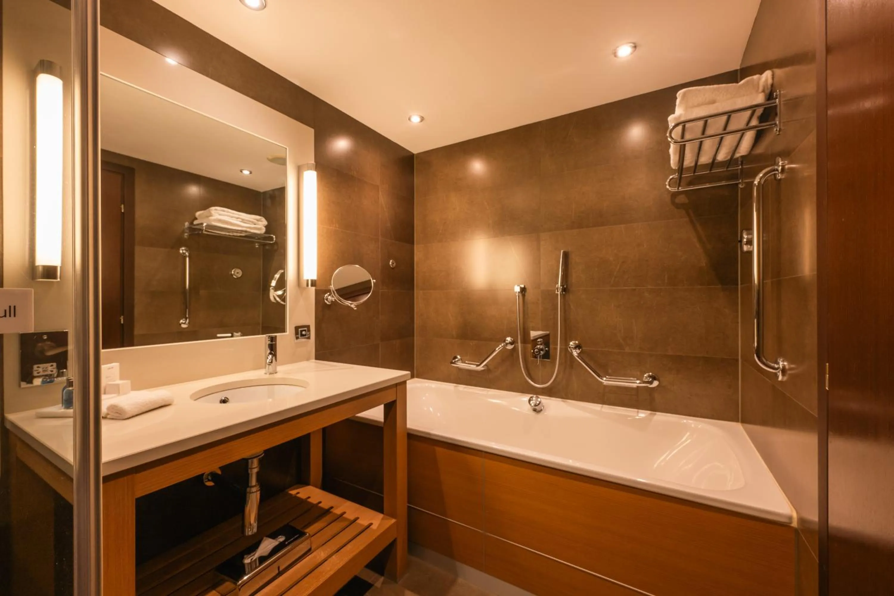 Toilet in Radisson Blu Royal Hotel Dublin