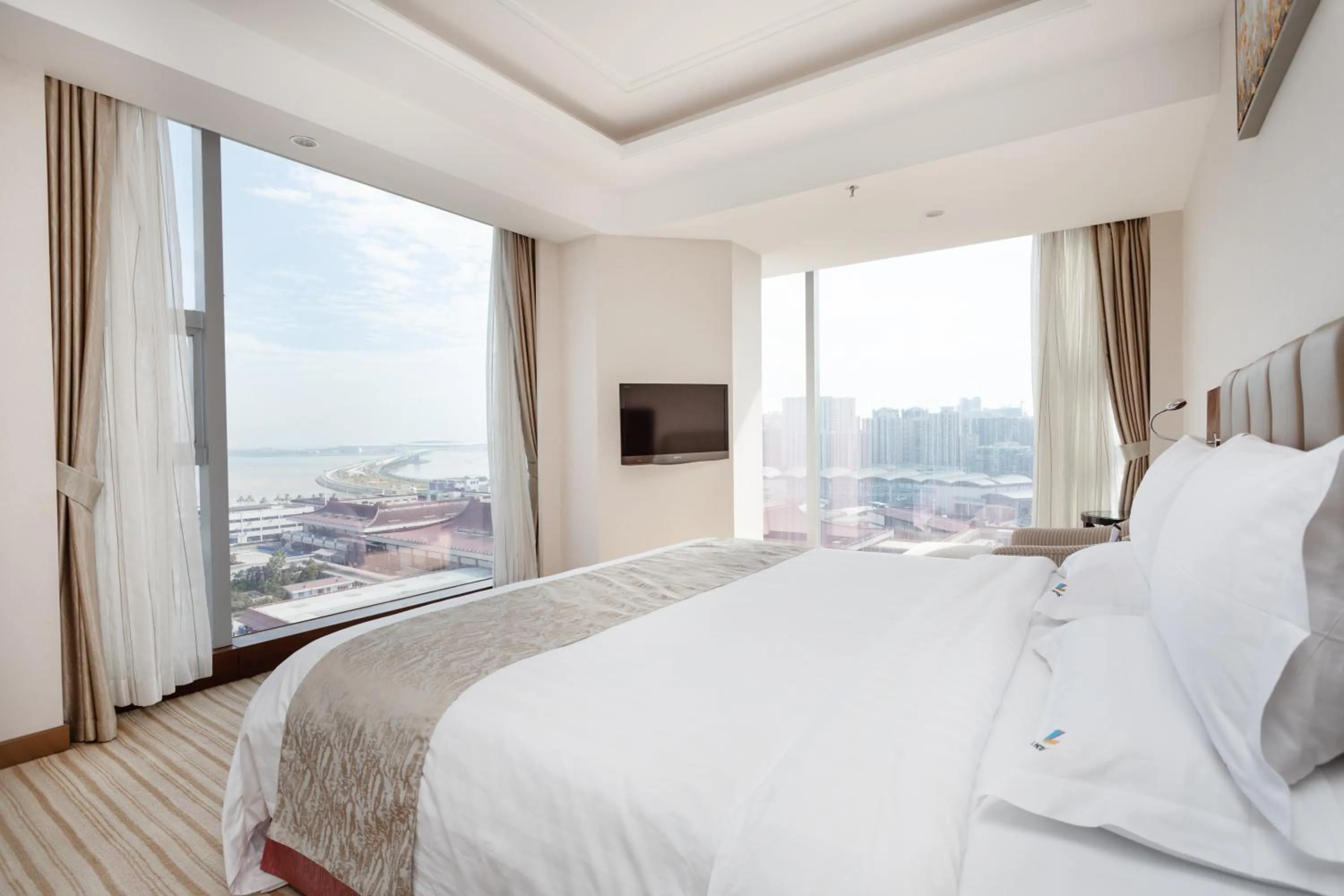 Mountain View in L Hotel - Changsheng Branch