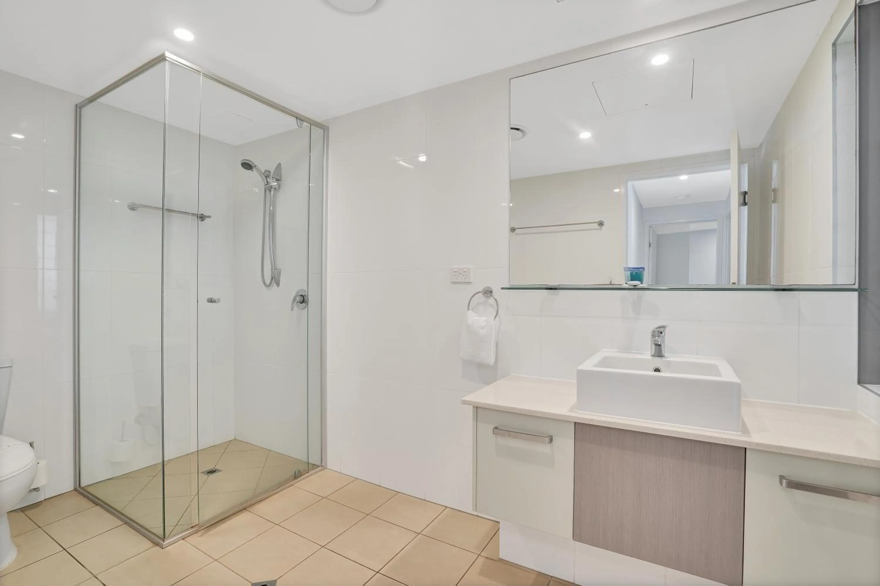 Bathroom in Rainbow Sea Resort