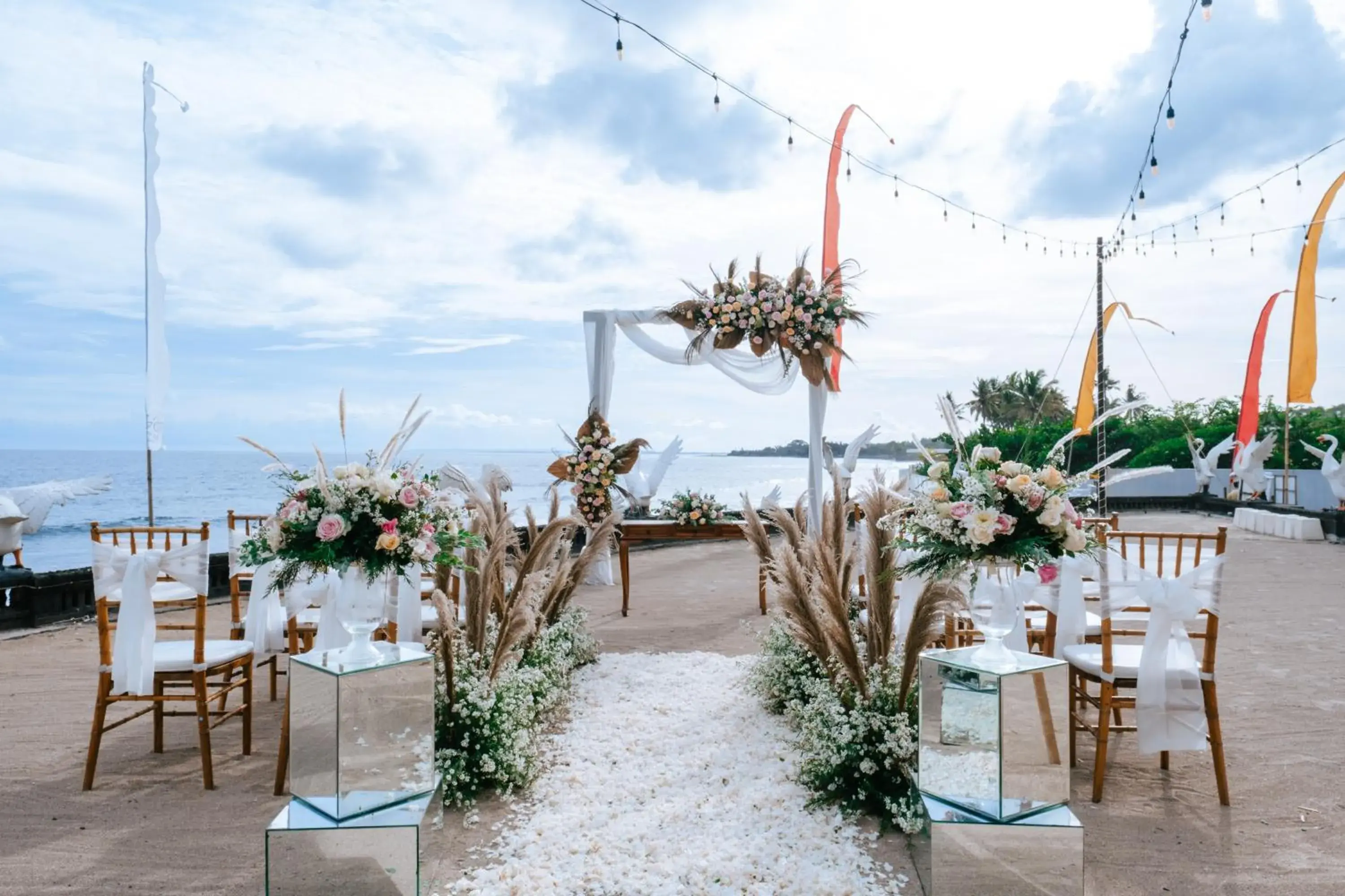 Restaurant/places to eat in Desa Swan Villas & SPA, Keramas Restaurant/places to eat in Desa Swan Villas & SPA, Keramas