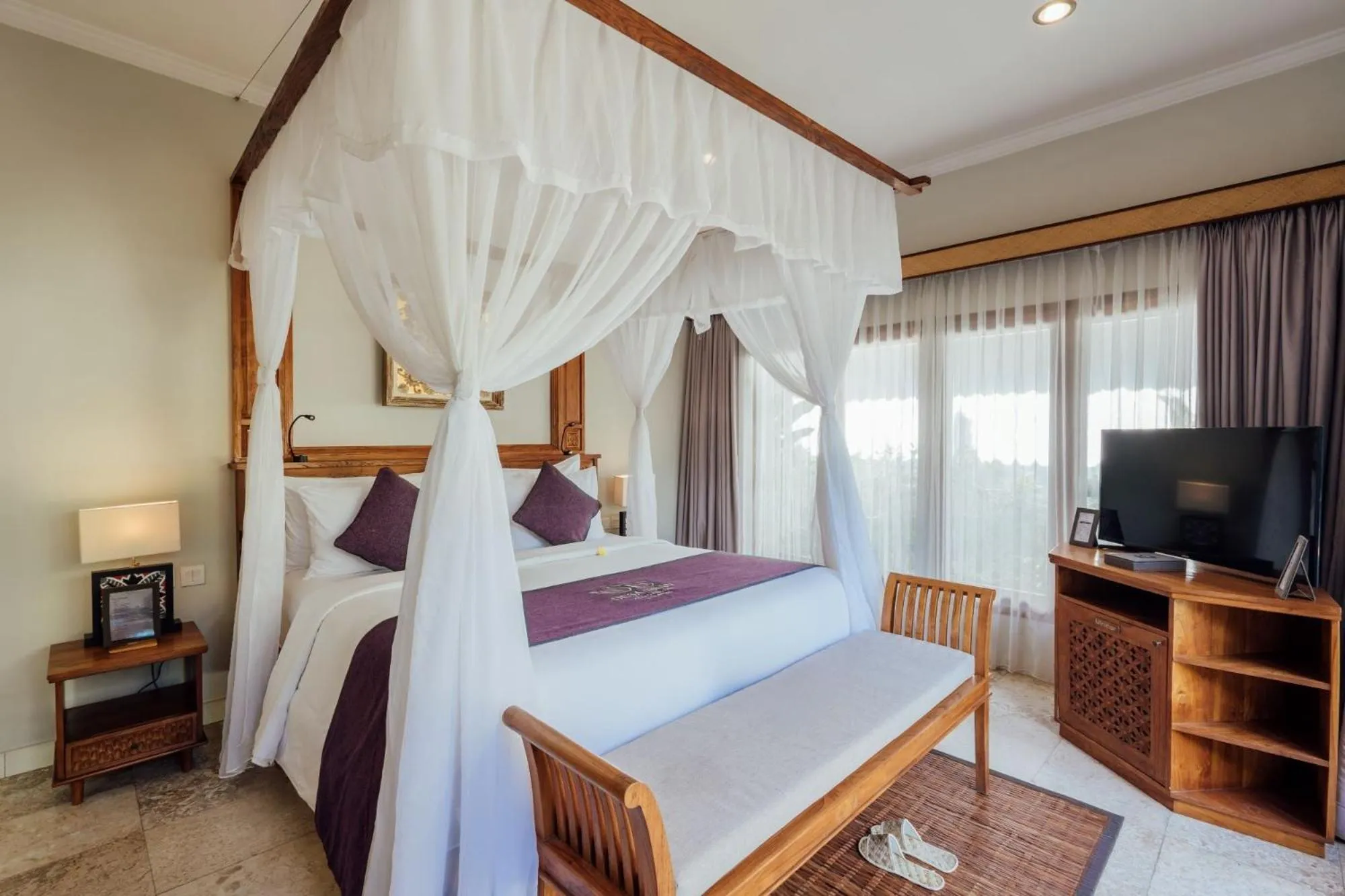 Bed in Desa Swan Villas & SPA, Keramas
