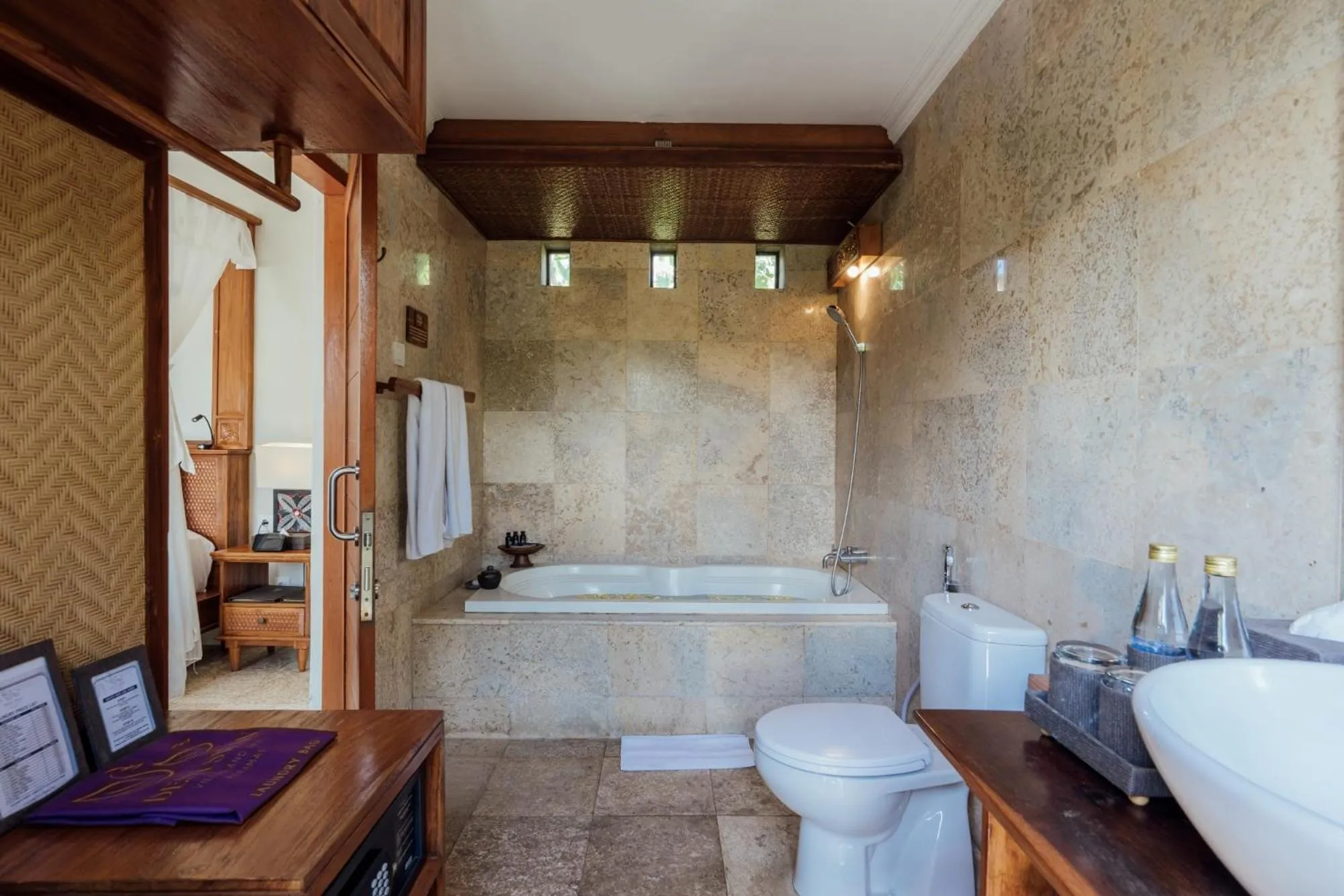 Bathroom in Desa Swan Villas & SPA, Keramas