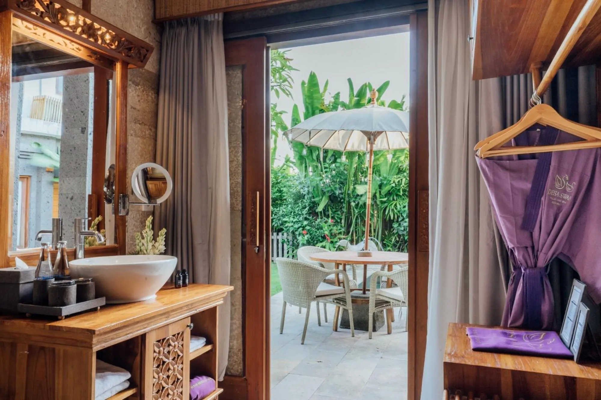 Toilet in Desa Swan Villas & SPA, Keramas