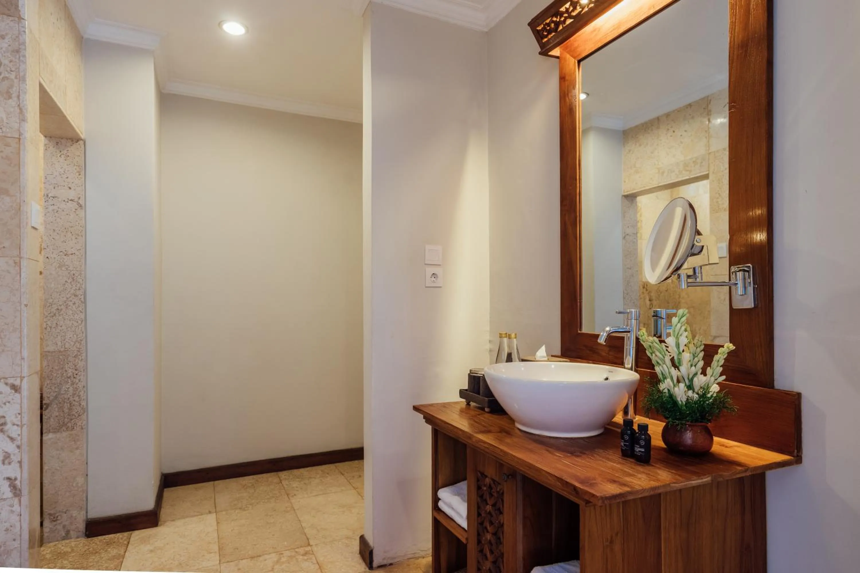 Bathroom in Desa Swan Villas & SPA, Keramas