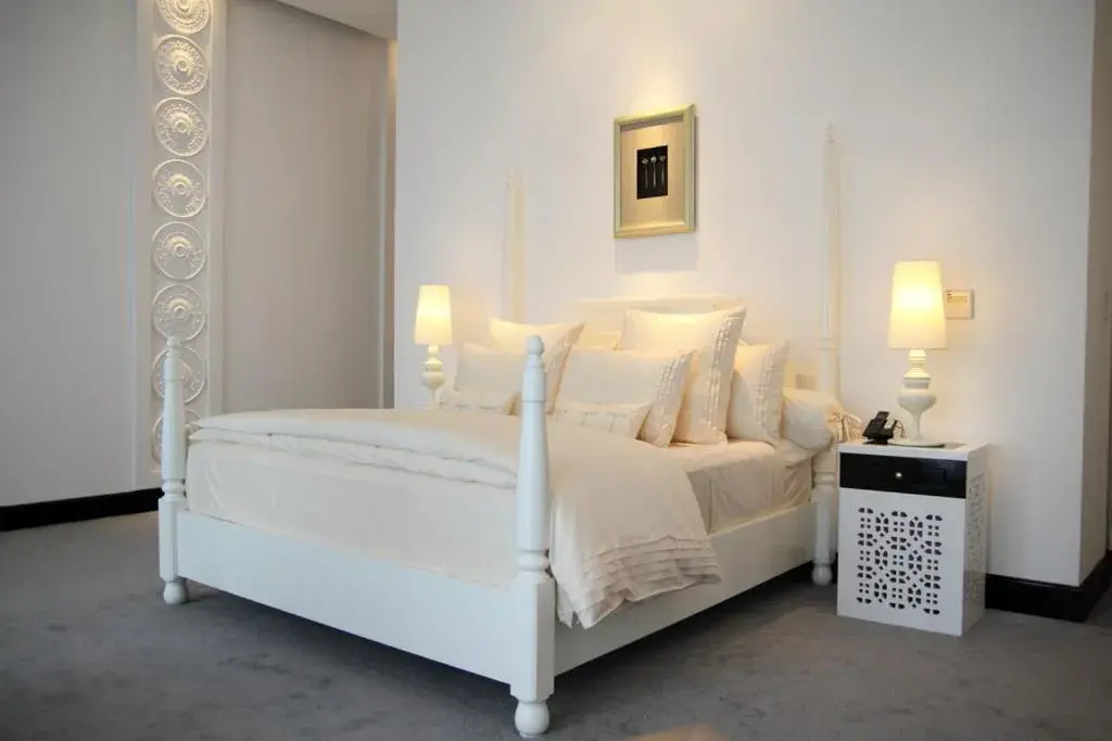 Bed in Chloe Gallery Bed in Chloe Gallery