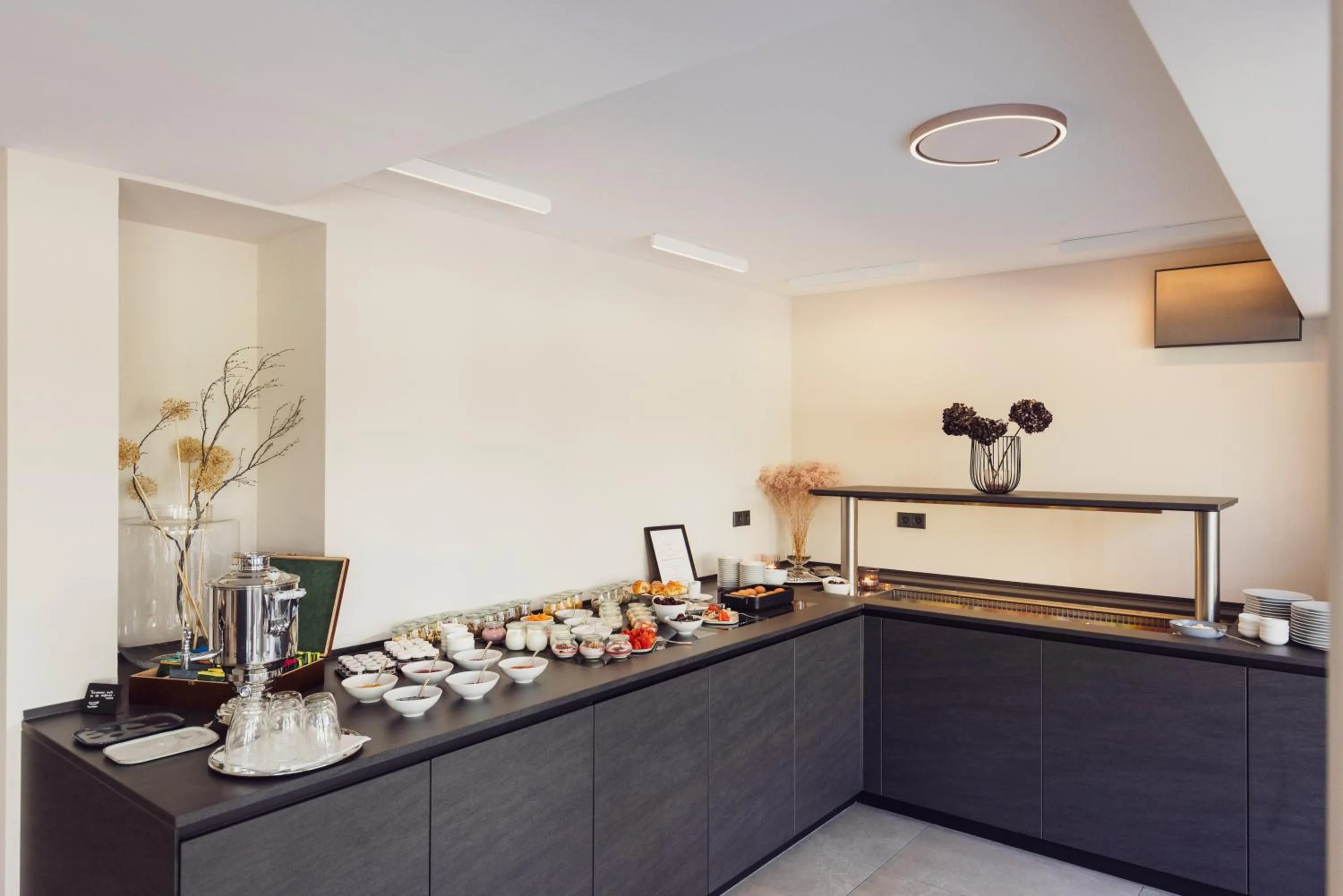 Breakfast in Hotel Caraleon