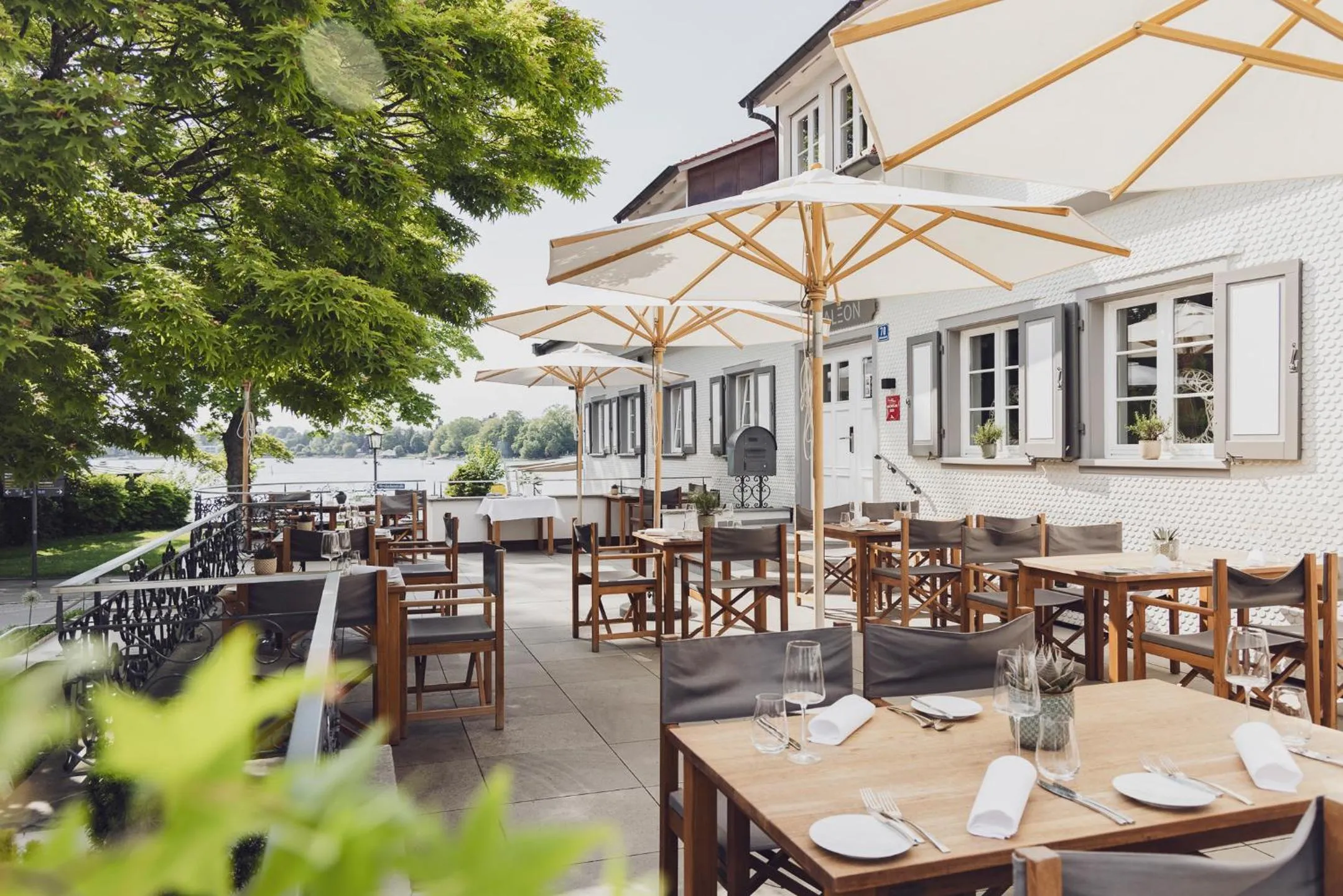 Property building in Hotel Caraleon