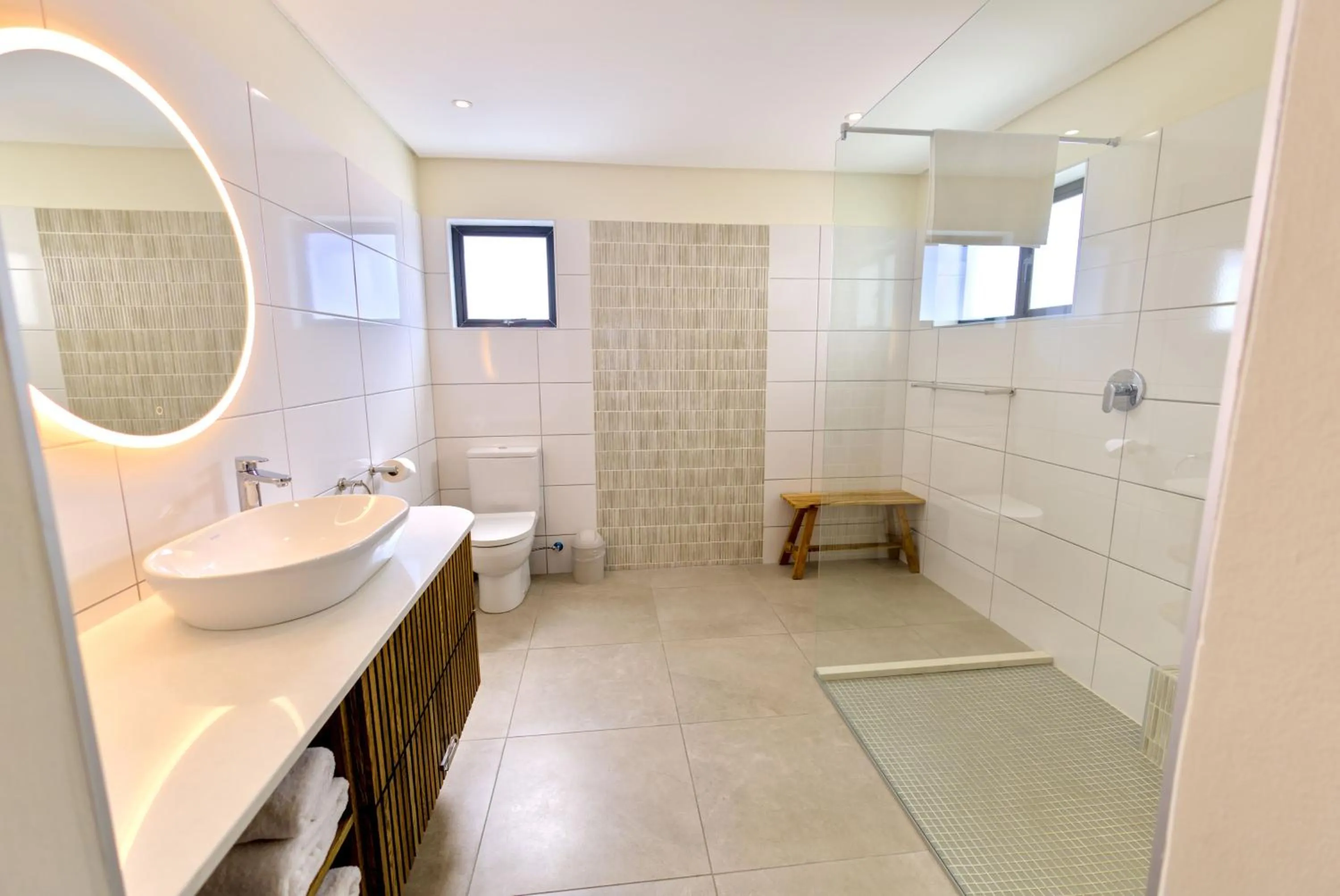 Shower in Oyster Box Guesthouse