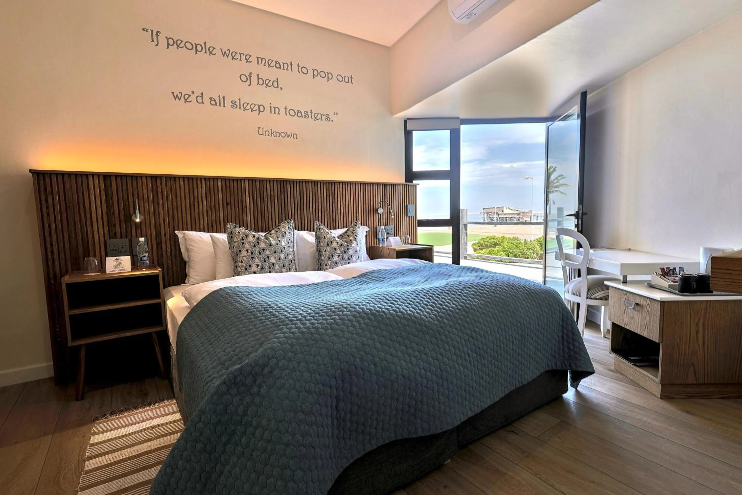 Bed in Oyster Box Guesthouse