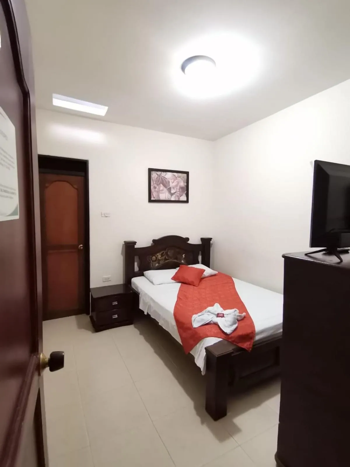 Bed in Hotel los Almendros