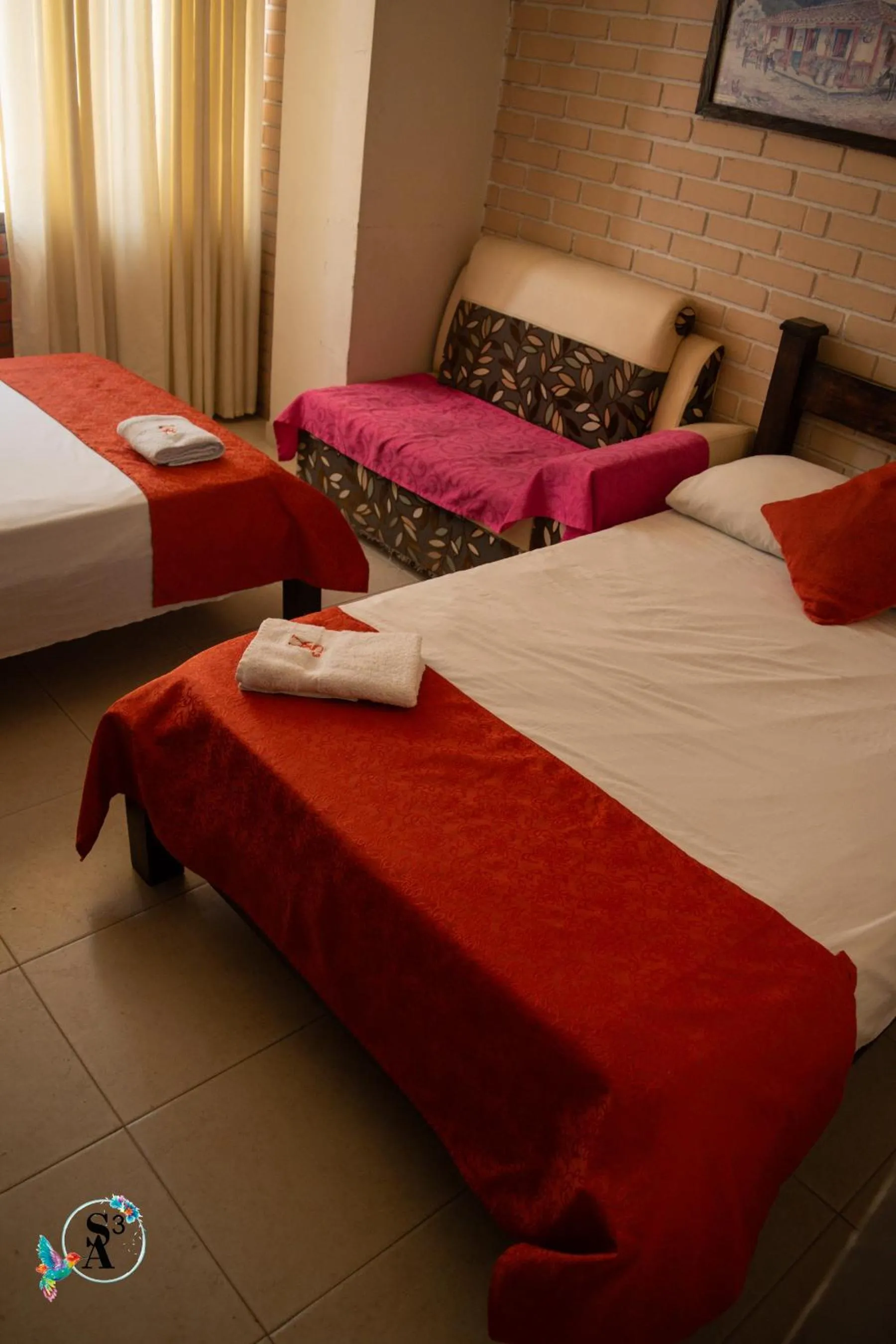 Bed in Hotel los Almendros