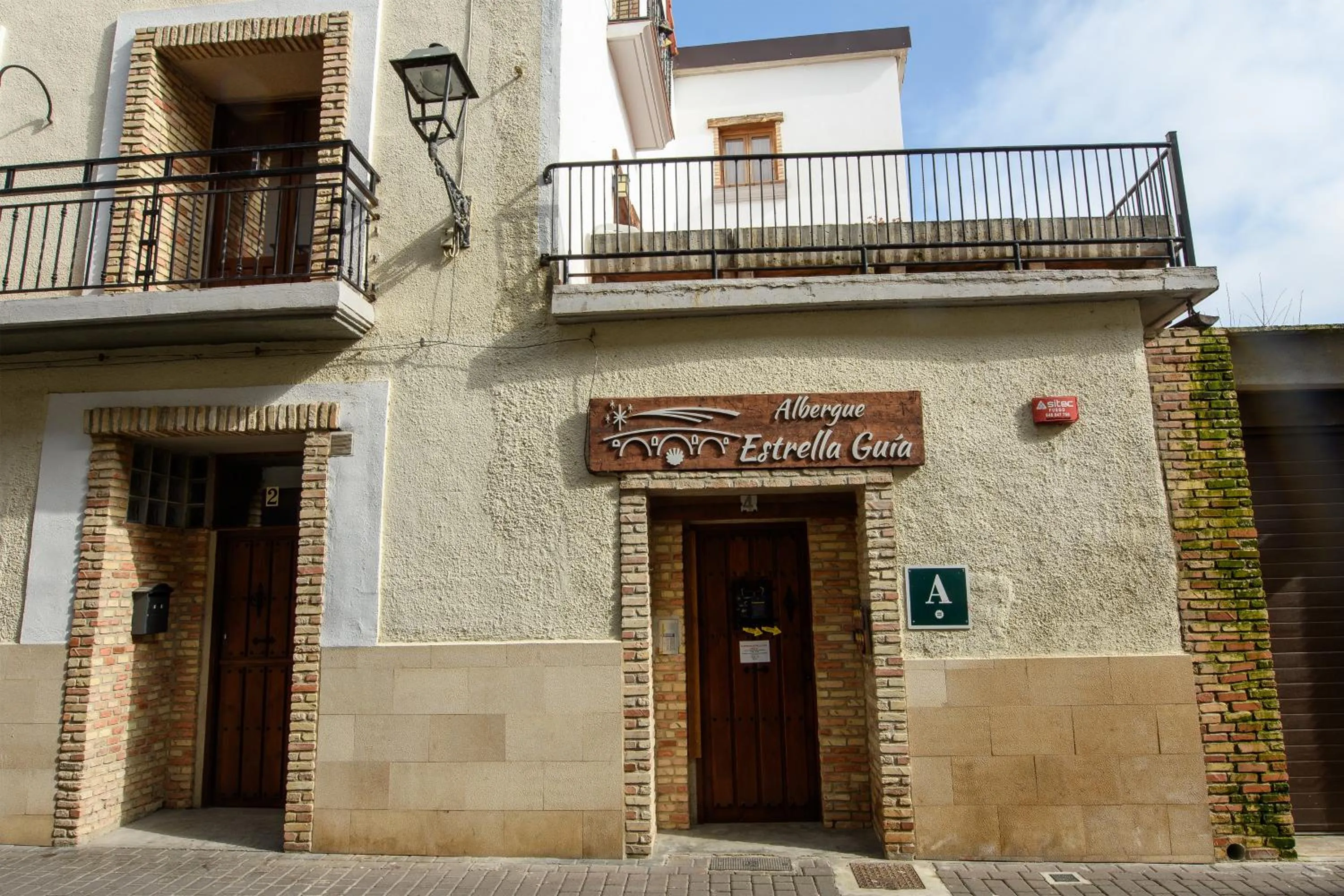Facade/entrance in Albergue Estrella Guia