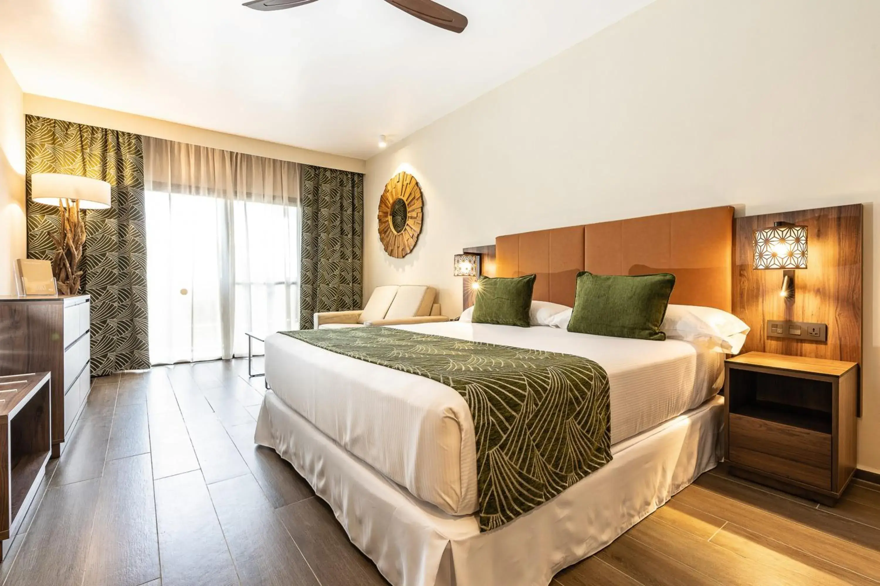 Photo of the whole room, Bed in Riu Palace Zanzibar - All Inclusive Photo of the whole room, Bed in Riu Palace Zanzibar - All Inclusive