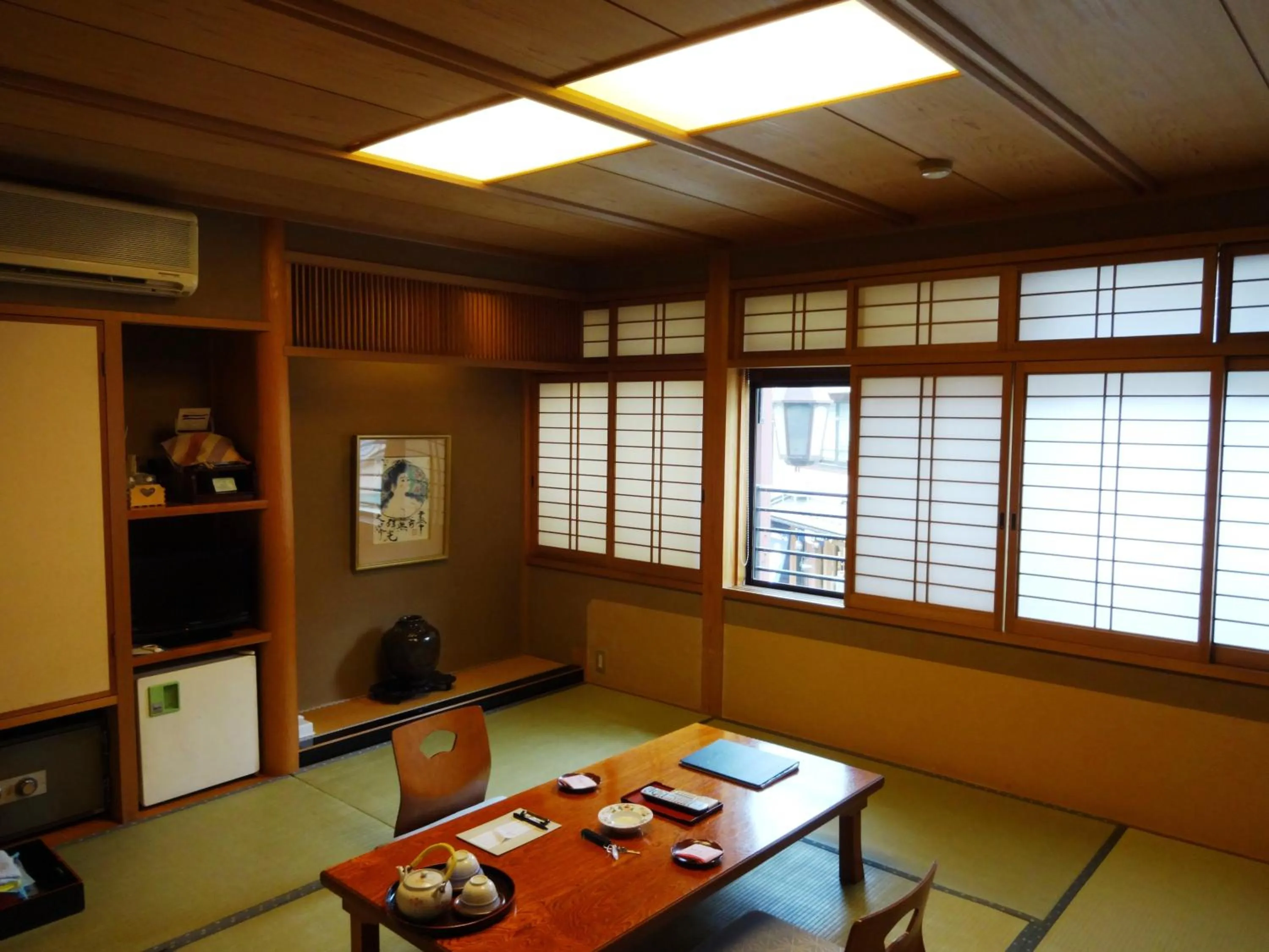 Photo of the whole room in Yamatoya