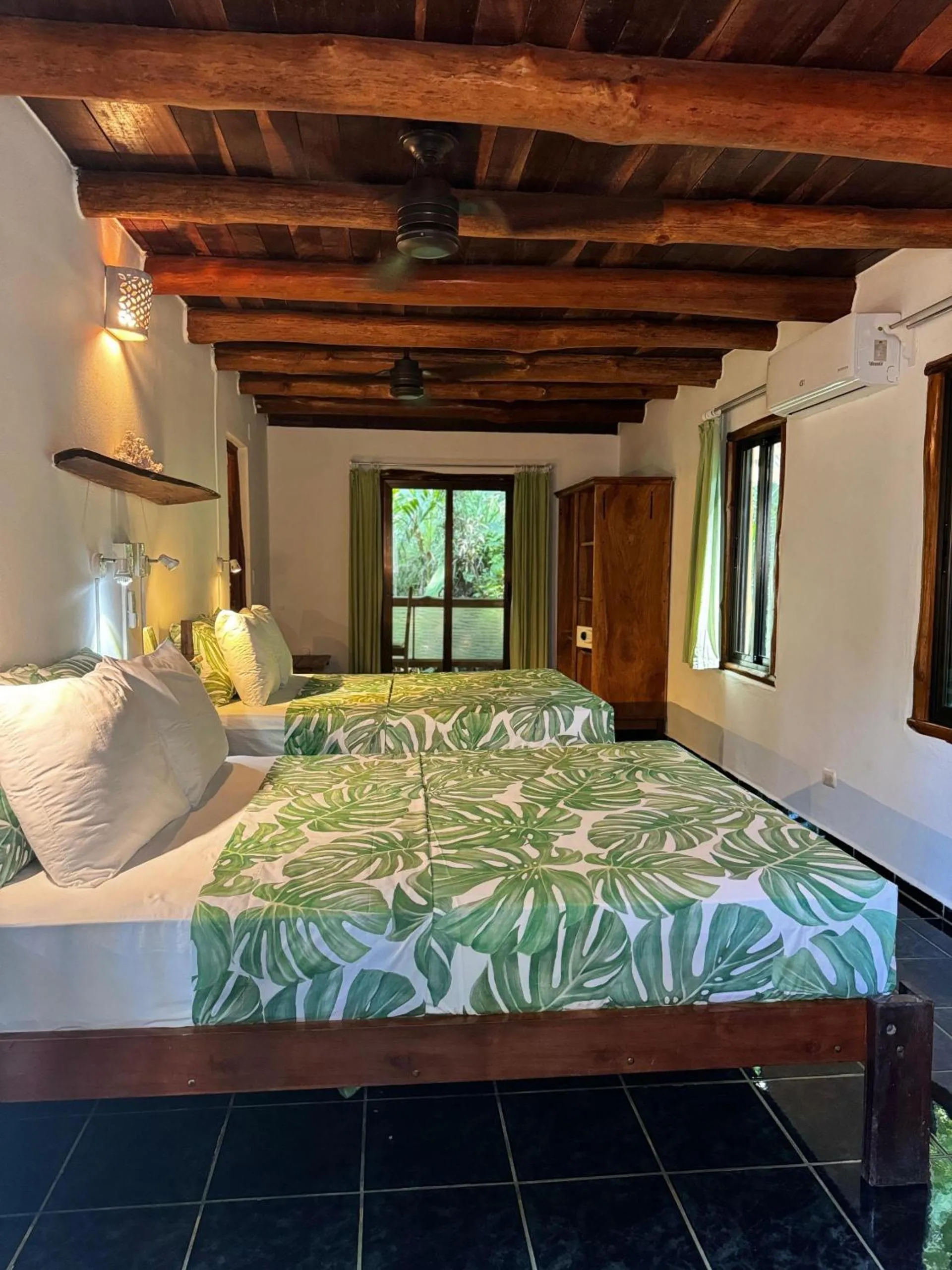 Hotel Entre Dos Aguas