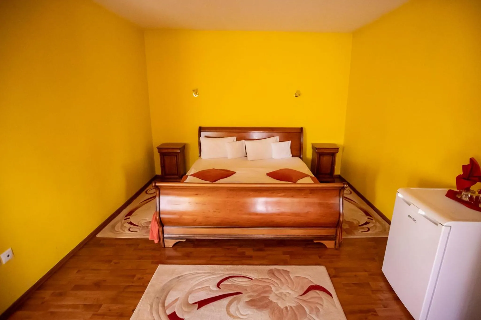 Bed in Noroc si Fericire